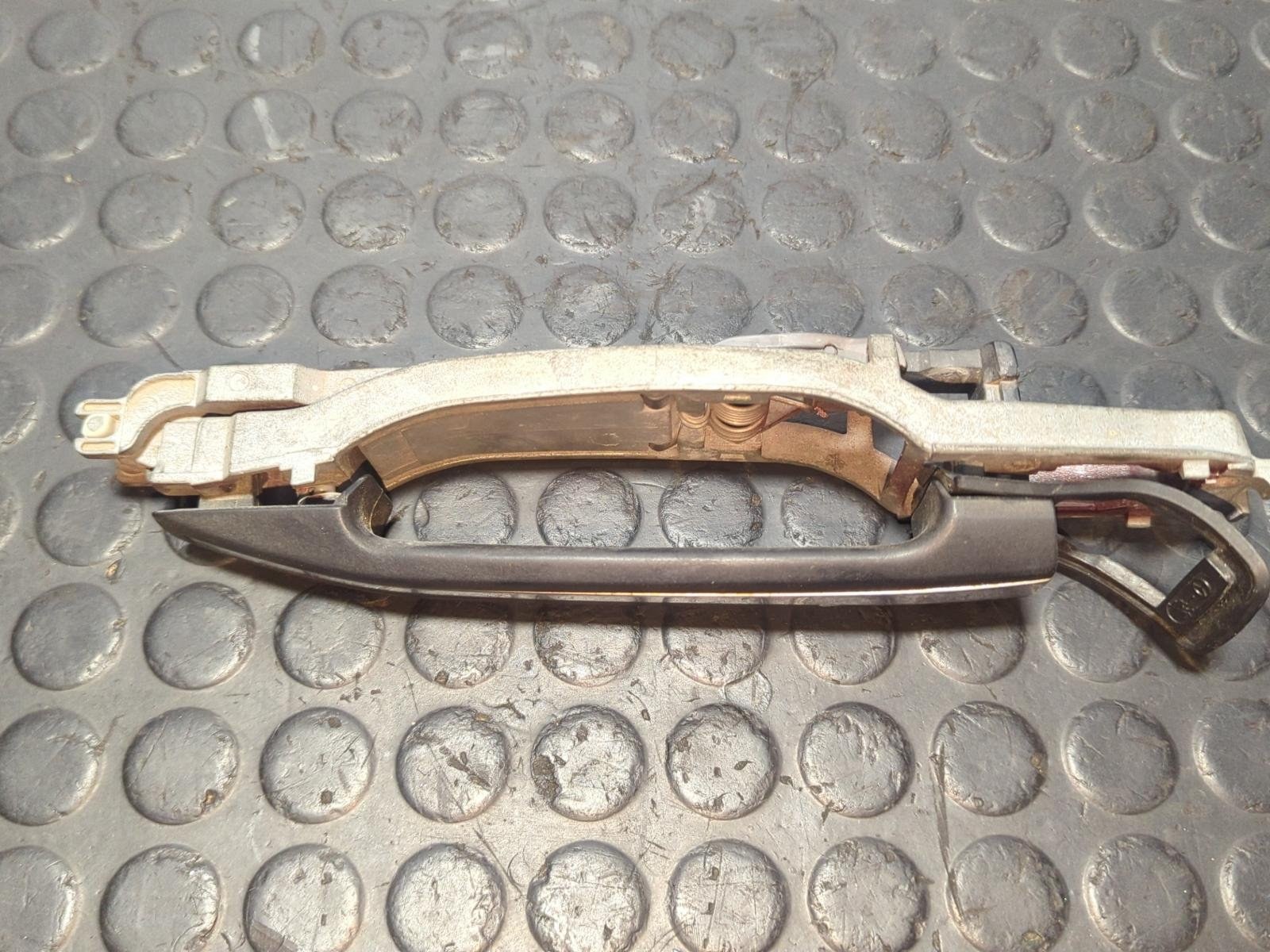 MANETA DELANTERA IZQUIERDA MERCEDES-BENZ CLASE E (W124) - vista 2