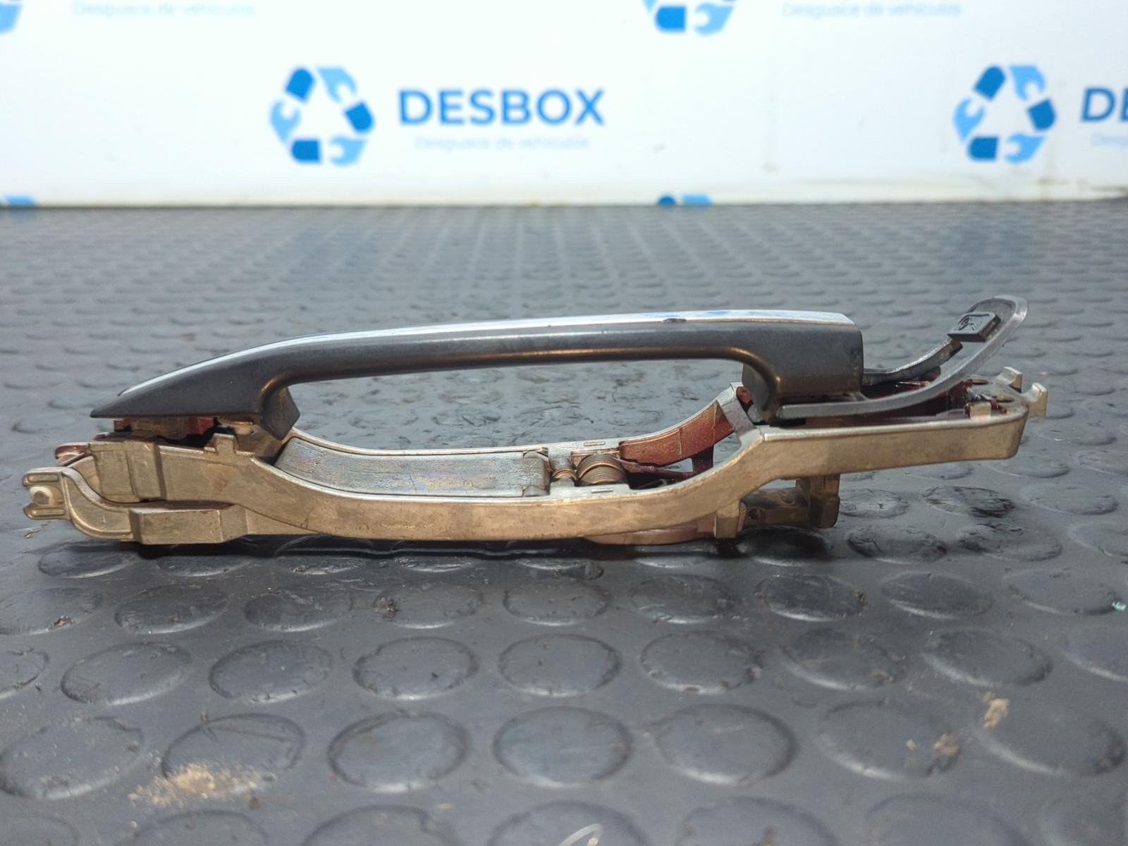 MANETA DELANTERA IZQUIERDA MERCEDES-BENZ CLASE E (W124) - vista 3