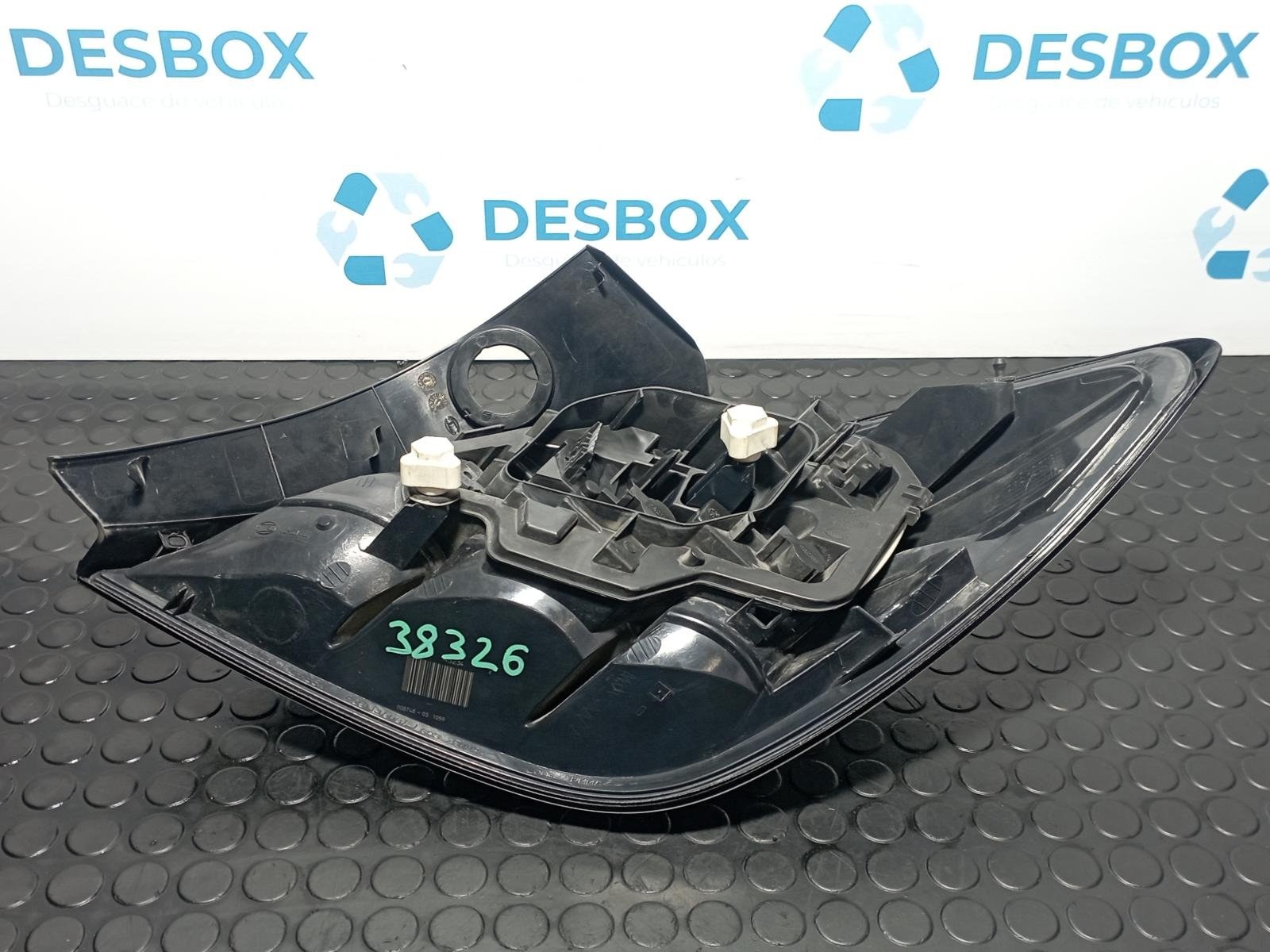 PILOTO TRASERO IZQUIERDO OPEL ASTRA GTC - vista 2