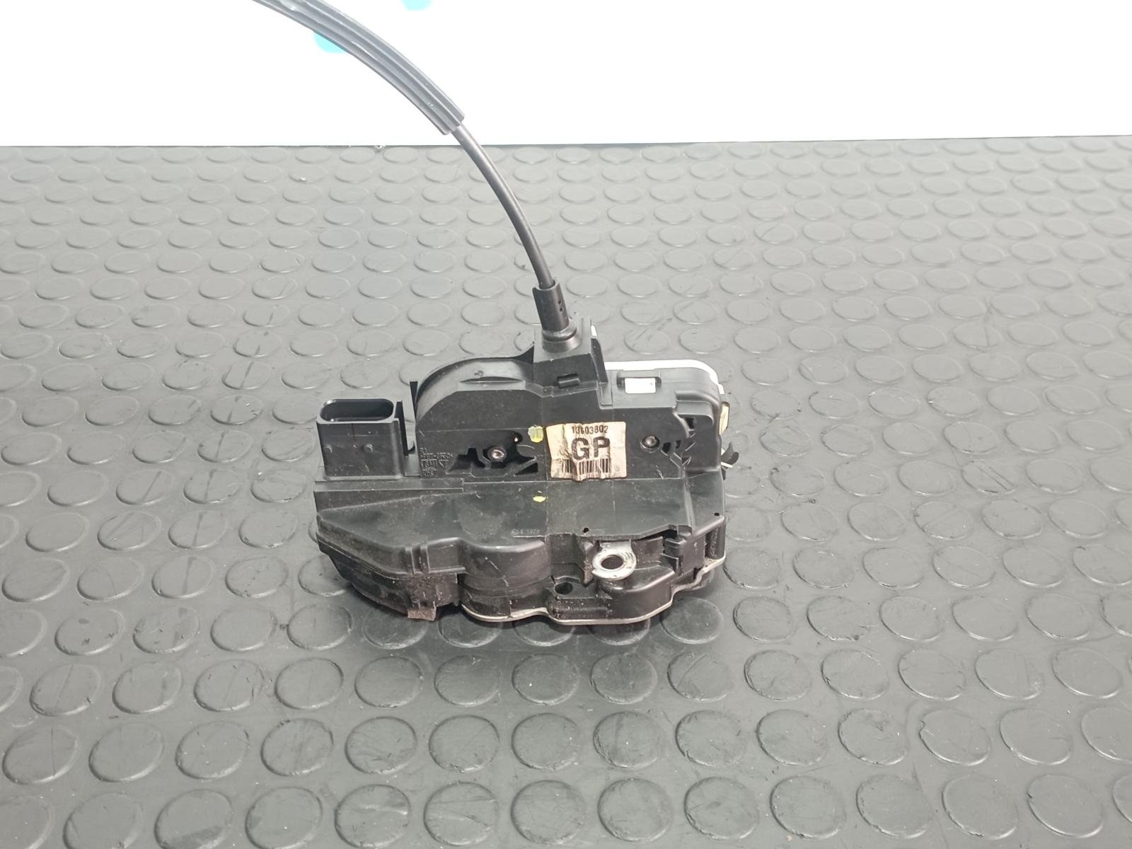 CERRADURA PUERTA DELANTERA DERECHA