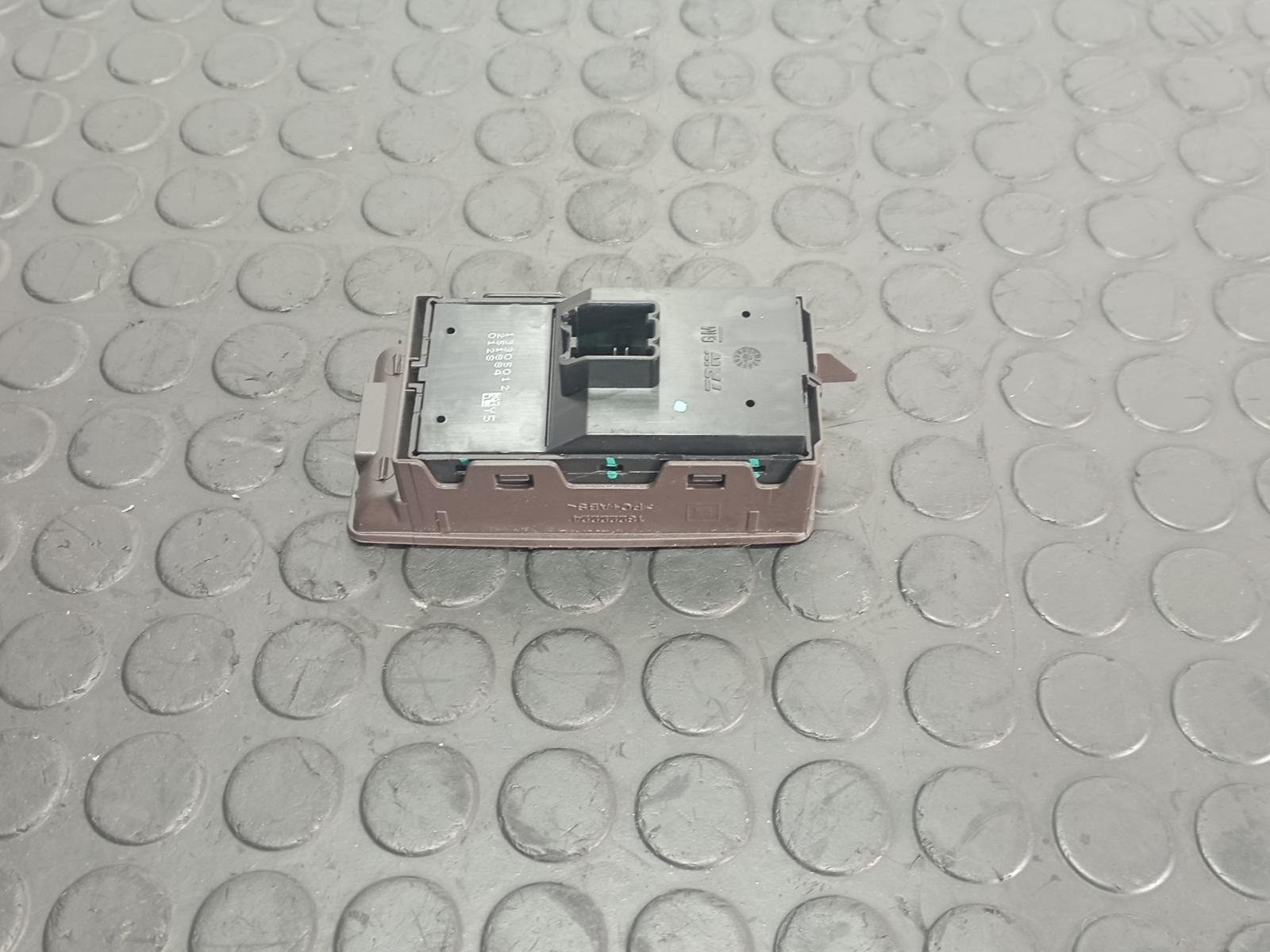 Recambio de MANDO ELEVALUNAS DELANTERO IZQUIERDO para OPEL INSIGNIA BERLINA A20DTH referencia OEM IAM 13222224 - NEGRO 2