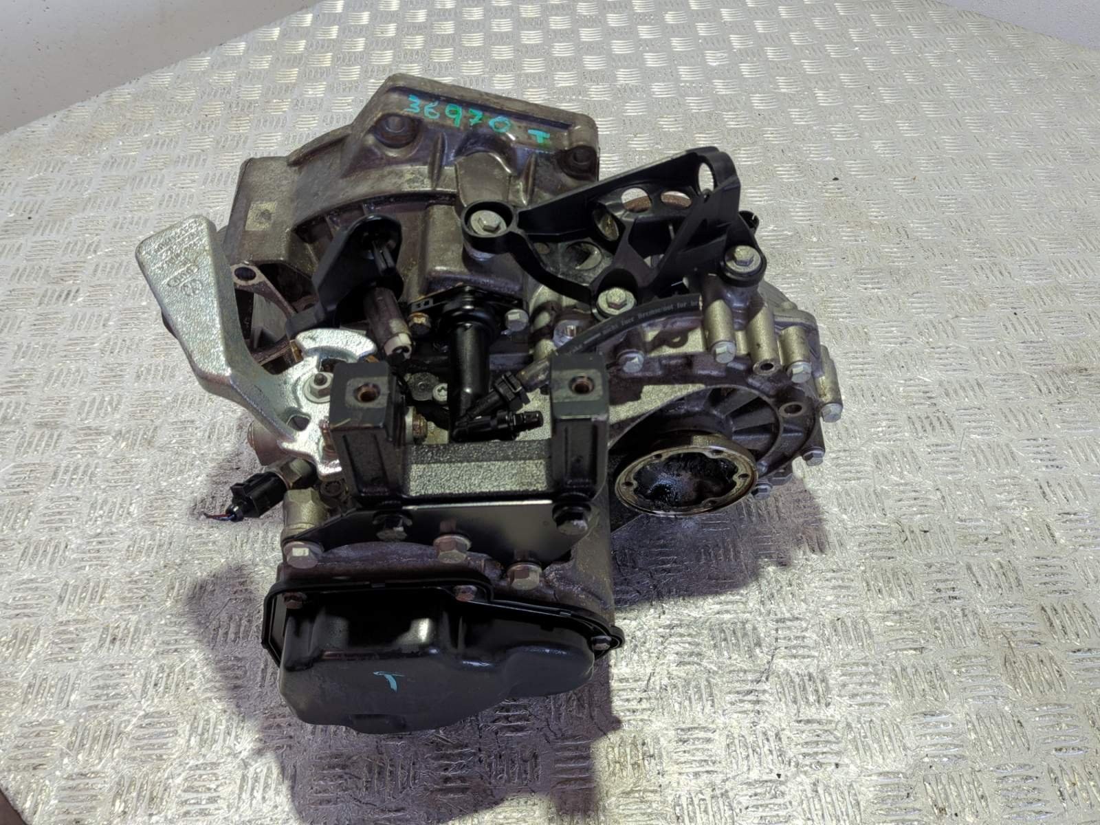 CAJA CAMBIOS SEAT IBIZA (6J5) - recambio desguace - vista 3
