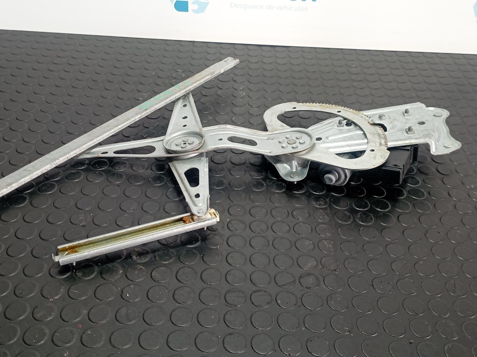 Recambio de ELEVALUNAS TRASERO DERECHO para RENAULT SCENIC III K9KN8 referencia OEM IAM 966415102 - ROJO 3