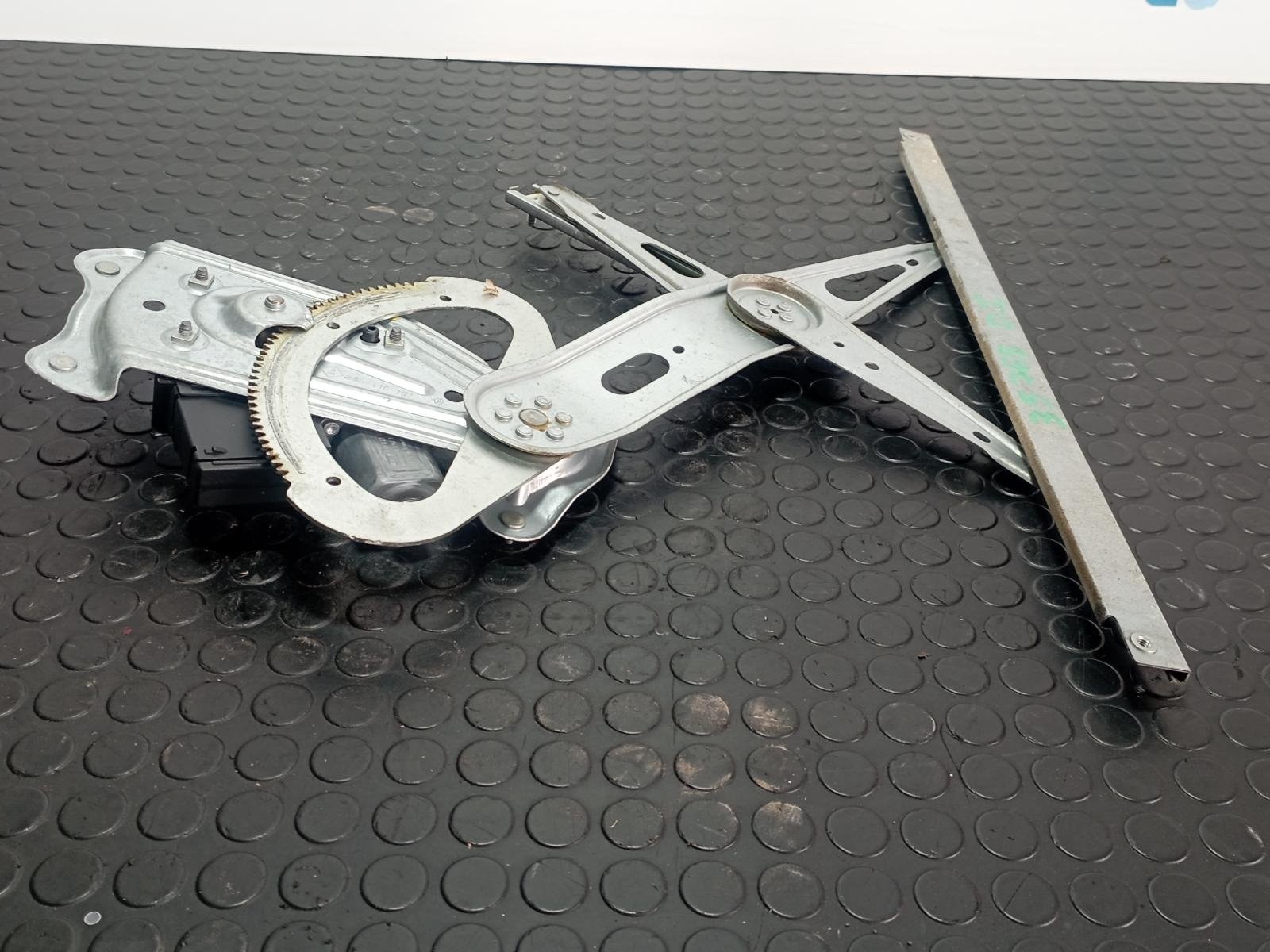 Recambio de ELEVALUNAS DELANTERO IZQUIERDO para RENAULT SCENIC III K9KN8 referencia OEM IAM 966416102 - ROJO 4