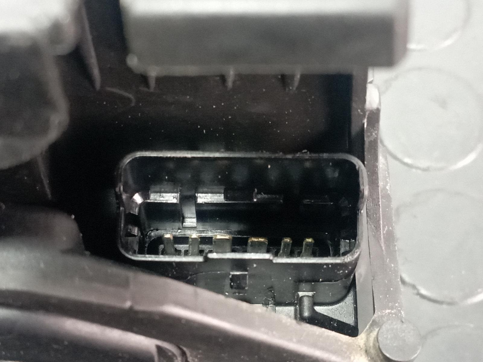Recambio de CERRADURA PUERTA TRASERA IZQUIERDA para RENAULT SCENIC III K9KN8 referencia OEM IAM 825030005R - ROJO 4