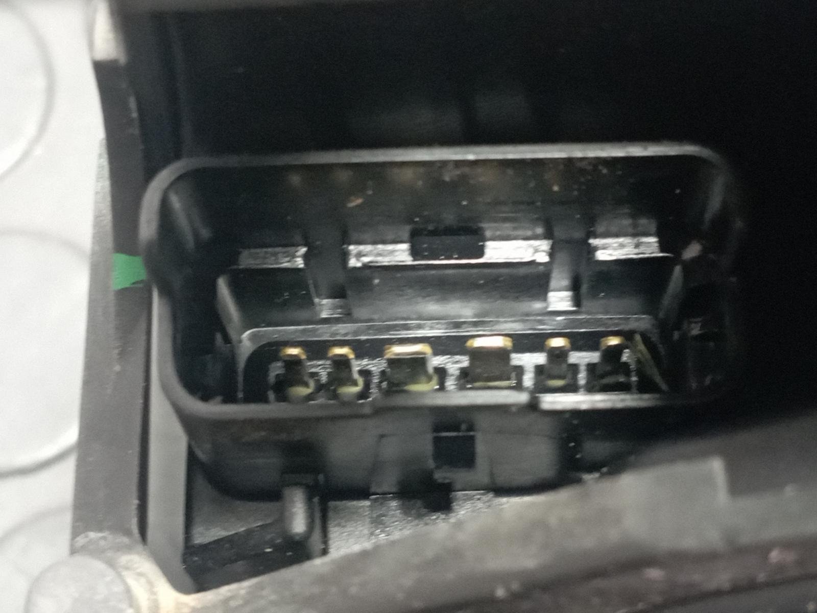 Recambio de CERRADURA PUERTA TRASERA DERECHA para RENAULT SCENIC III K9KN8 referencia OEM IAM 825020005R - ROJO 5