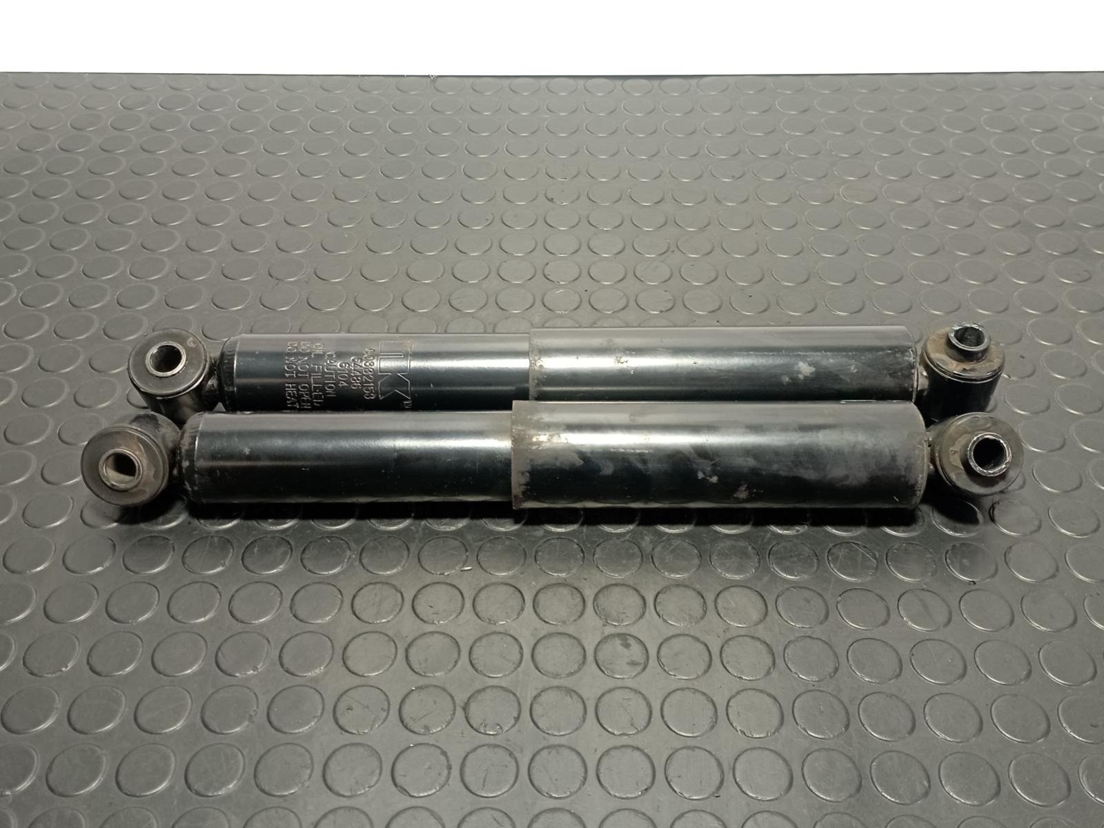 JUEGO AMORTIGUADORES TRASERO MERCEDES-BENZ SPRINTER 02.00 -> CAJA ABIERTA - vista 2