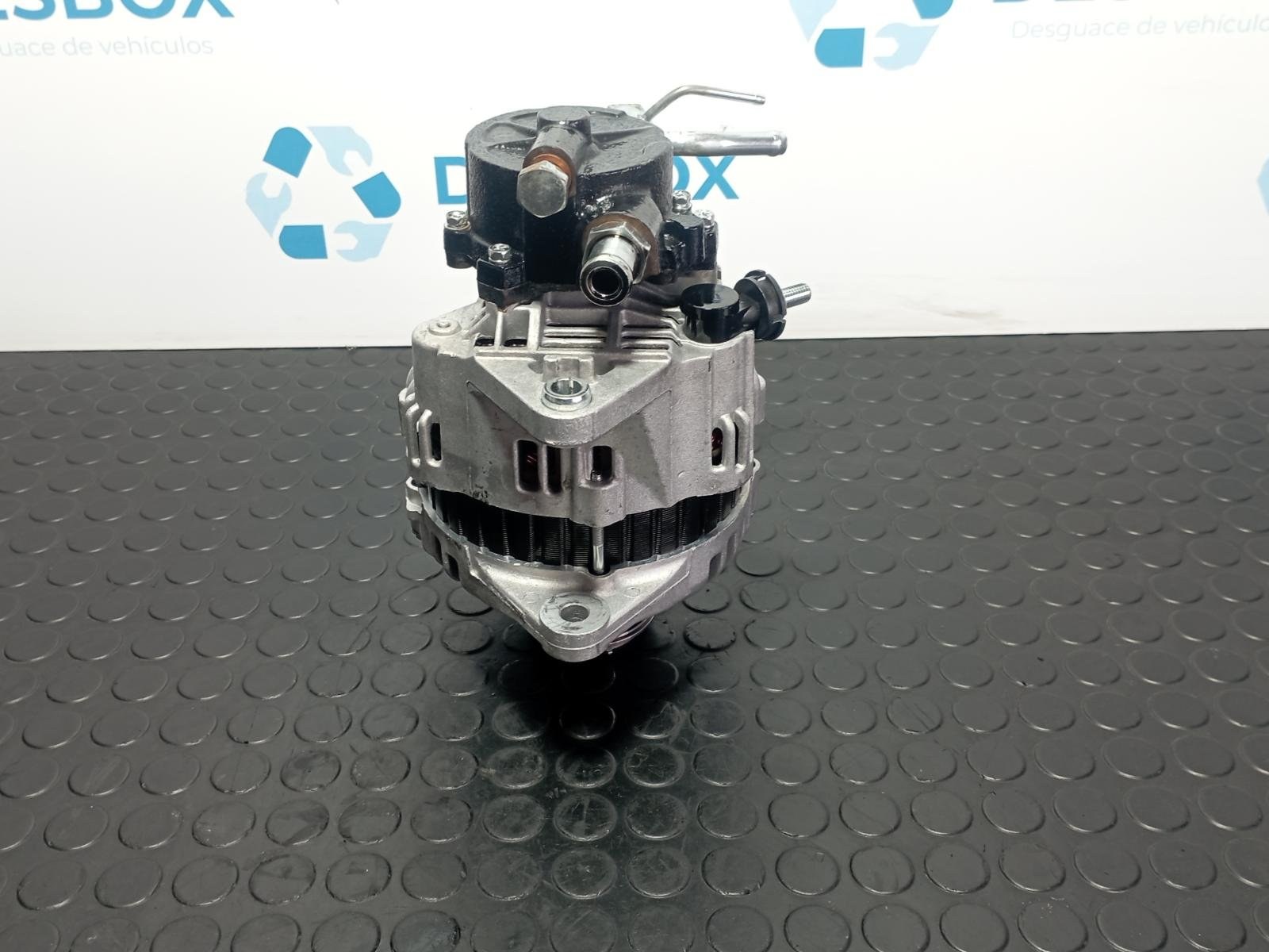 ALTERNADOR KIA CARNIVAL - recambio desguace - vista 3