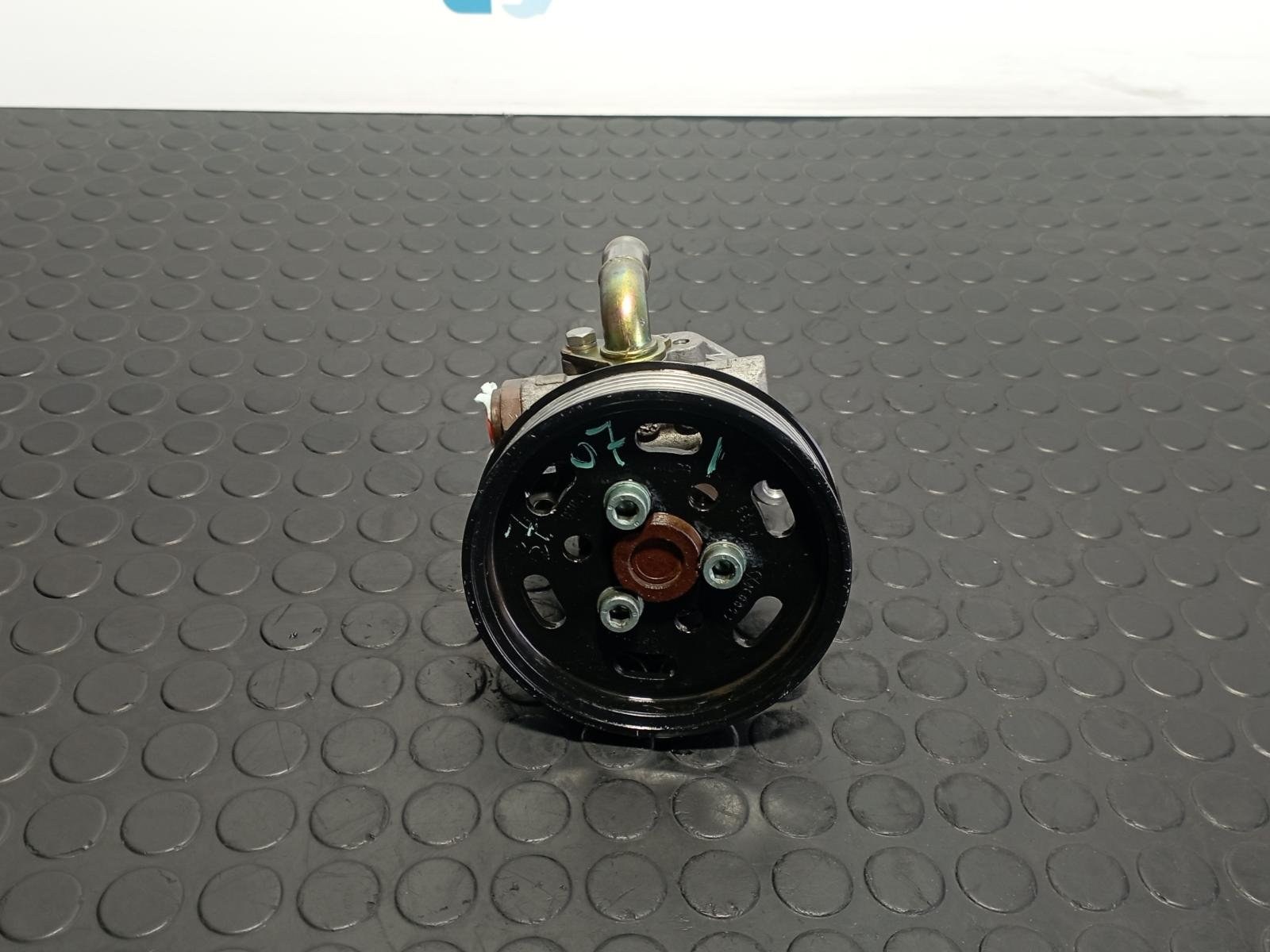 Recambio de BOMBA DIRECCION para SEAT ALHAMBRA (7V9) ASZ referencia OEM IAM 7M0145157AA - GRIS