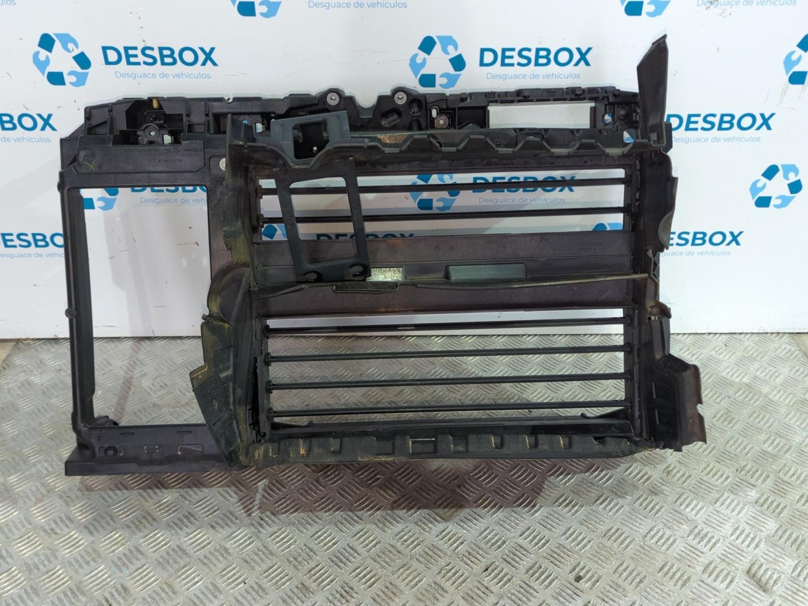 PANEL FRONTAL