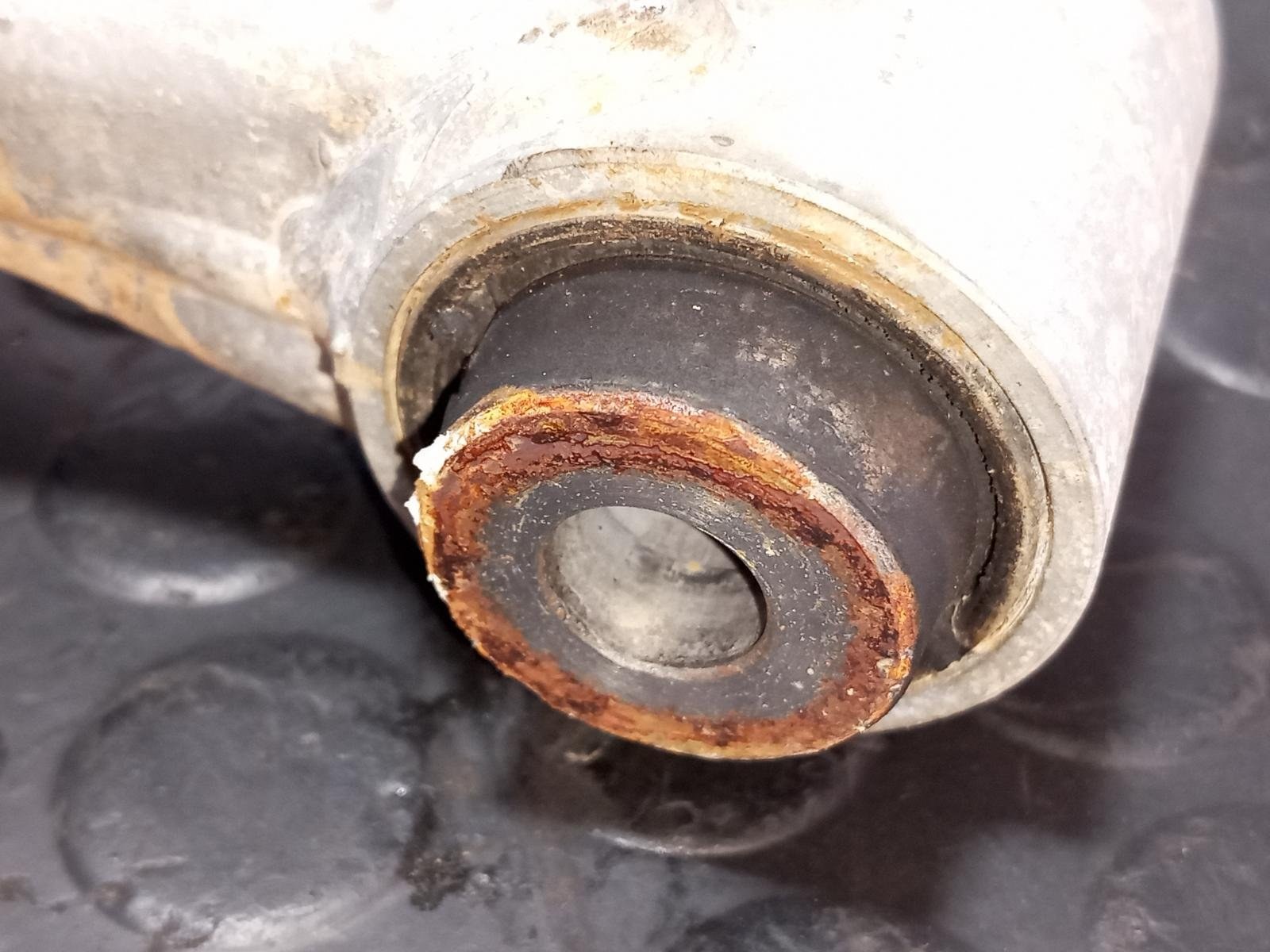 BRAZO IZQUIERDO INFERIOR DELANTERO PEUGEOT 2008 (--.2013->) - recambio desguace - vista 5