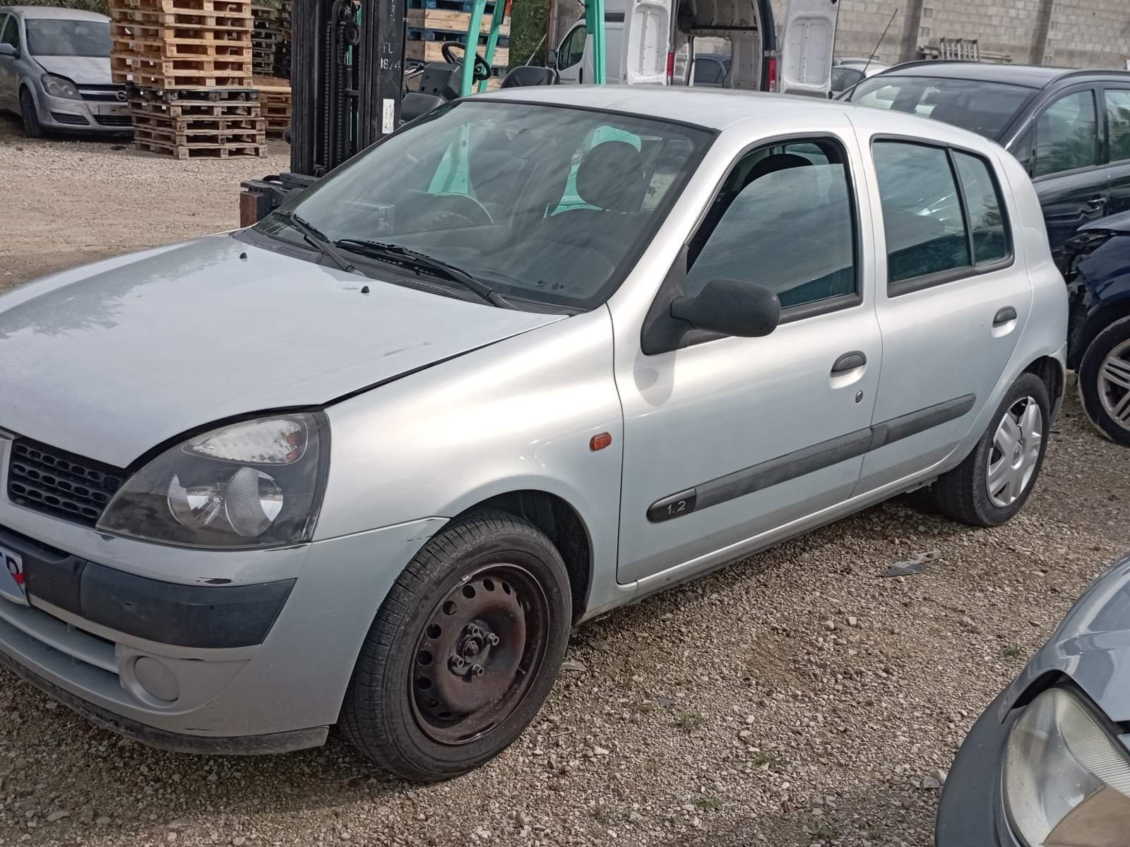 COMPRESOR AIRE ACONDICIONADO RENAULT CLIO II FASE I (B/CBO) - recambio desguace - vista 2