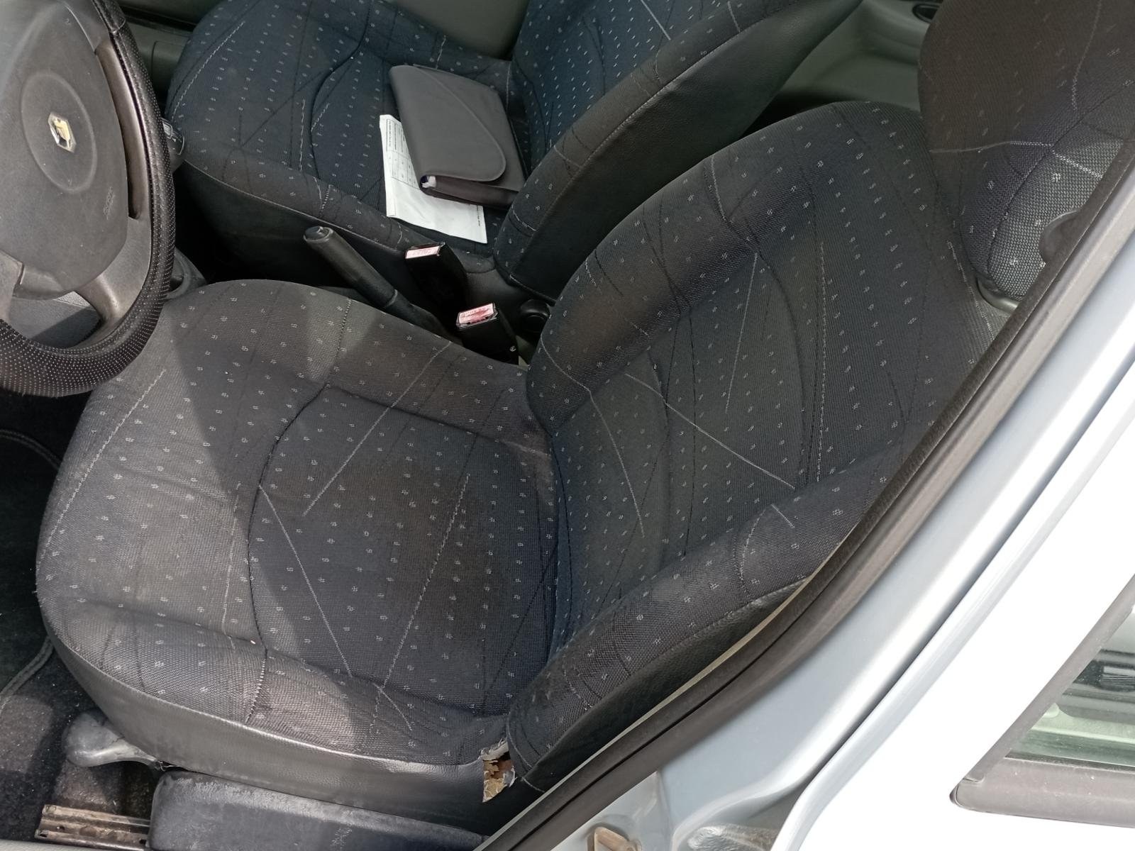 COMPRESOR AIRE ACONDICIONADO RENAULT CLIO II FASE I (B/CBO) - recambio desguace - vista 3