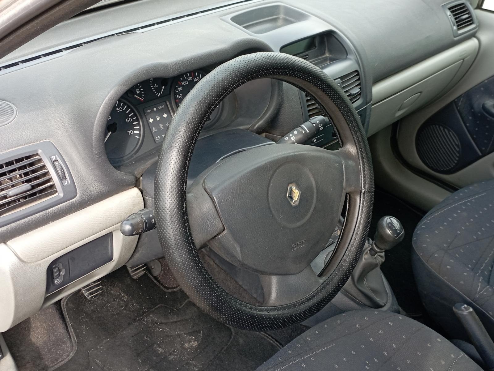COMPRESOR AIRE ACONDICIONADO RENAULT CLIO II FASE I (B/CBO) - recambio desguace - vista 4