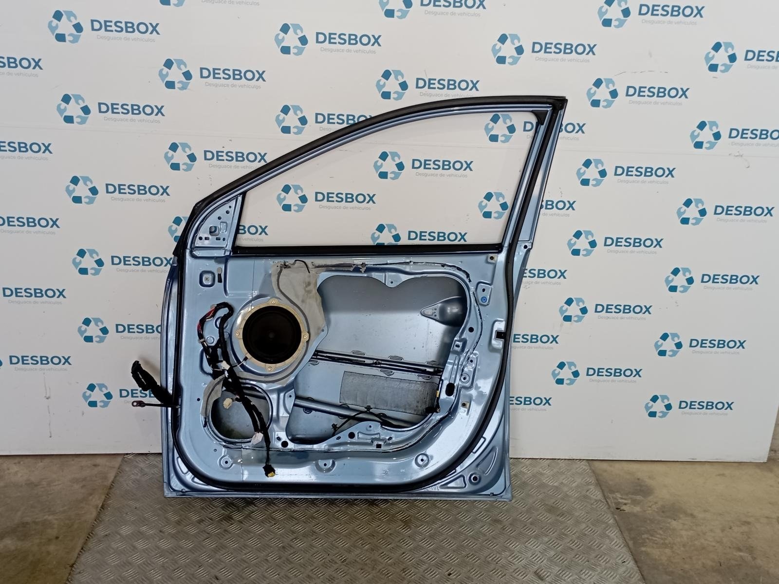 PUERTA DELANTERA DERECHA HYUNDAI IX35 - recambio desguace - vista 2