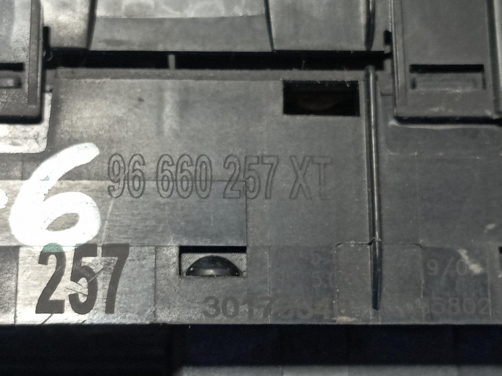 MANDO ELEVALUNAS DELANTERO IZQUIERDO CITROEN C5 BERLINA - recambio desguace - vista 5