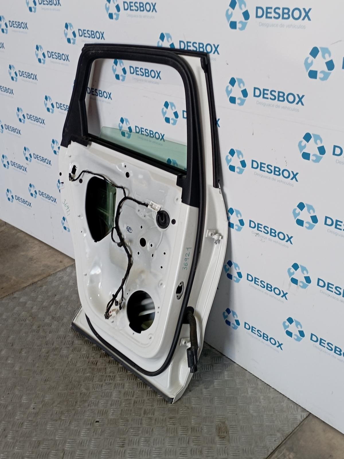 PUERTA TRASERA IZQUIERDA AUDI Q3 (F3B) - recambio desguace - vista 4