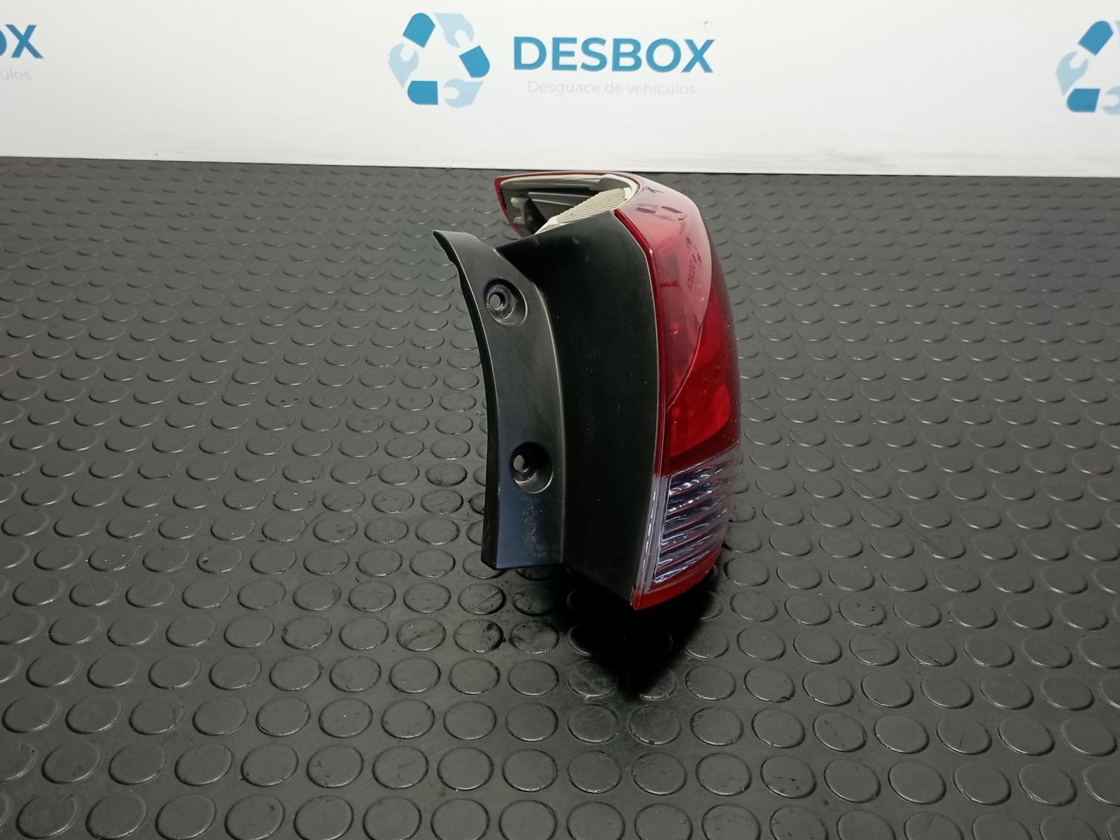 PILOTO TRASERO DERECHO HYUNDAI IX35 - recambio desguace - vista 2