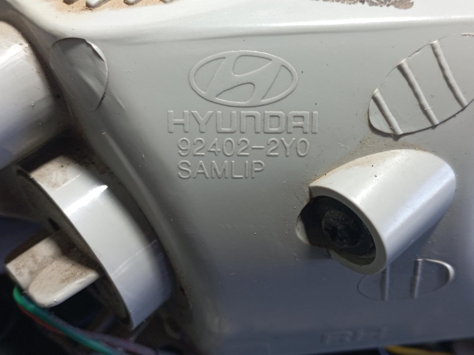 PILOTO TRASERO DERECHO HYUNDAI IX35 - recambio desguace - vista 4