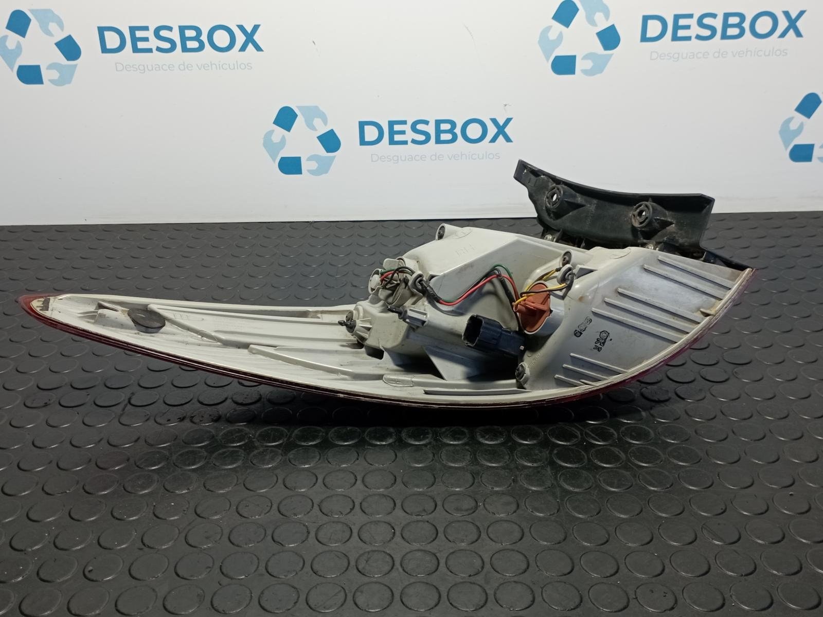 PILOTO TRASERO DERECHO HYUNDAI IX35 - recambio desguace - vista 5