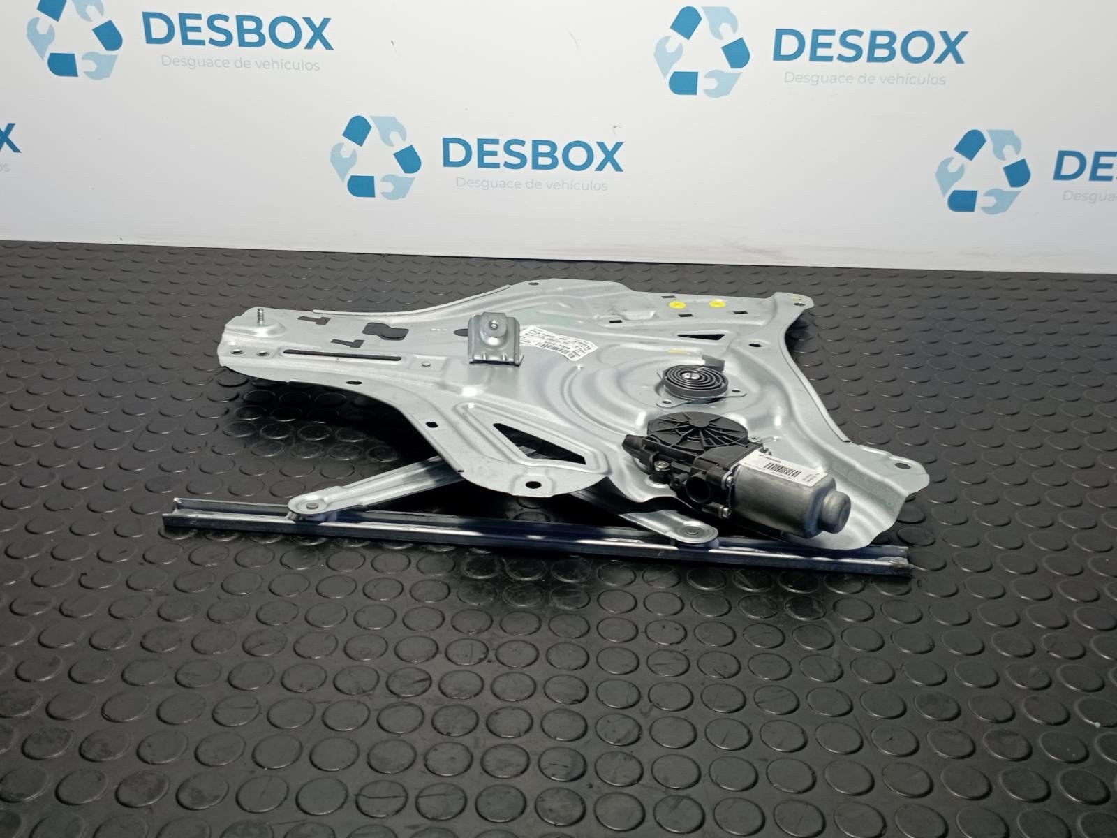 ELEVALUNAS DELANTERO IZQUIERDO HYUNDAI IX35 - recambio desguace