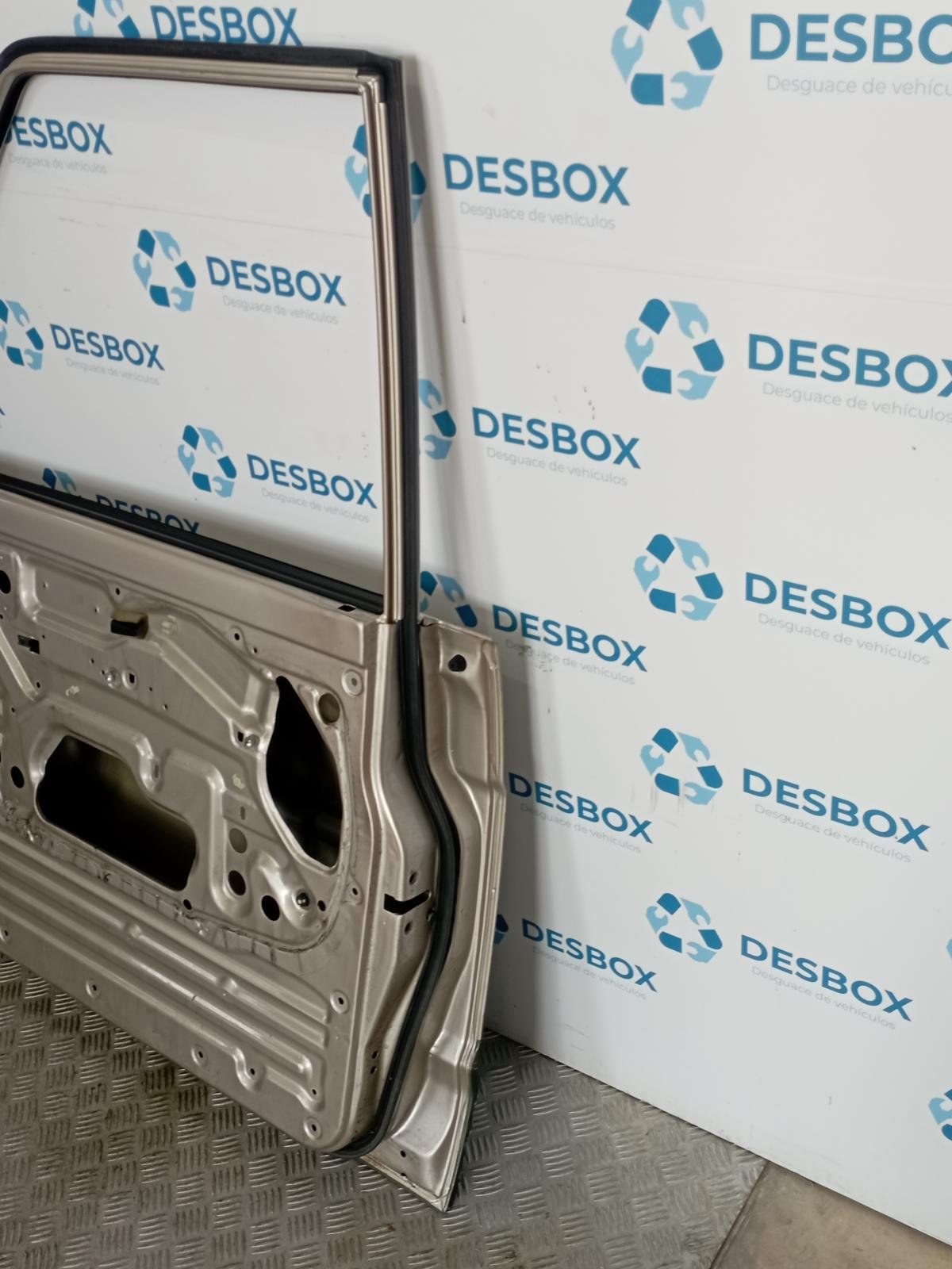 Recambio de PUERTA DELANTERA DERECHA para NISSAN PATROL GR (Y60) RD28 TURBO - GRIS 4