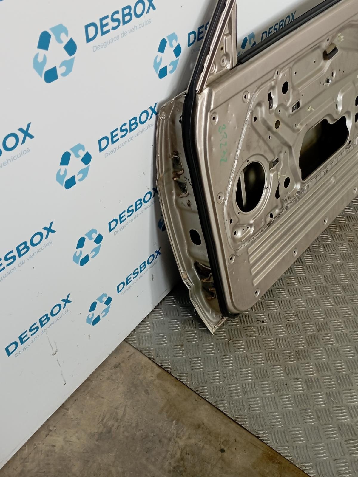 Recambio de PUERTA DELANTERA DERECHA para NISSAN PATROL GR (Y60) RD28 TURBO - GRIS 2
