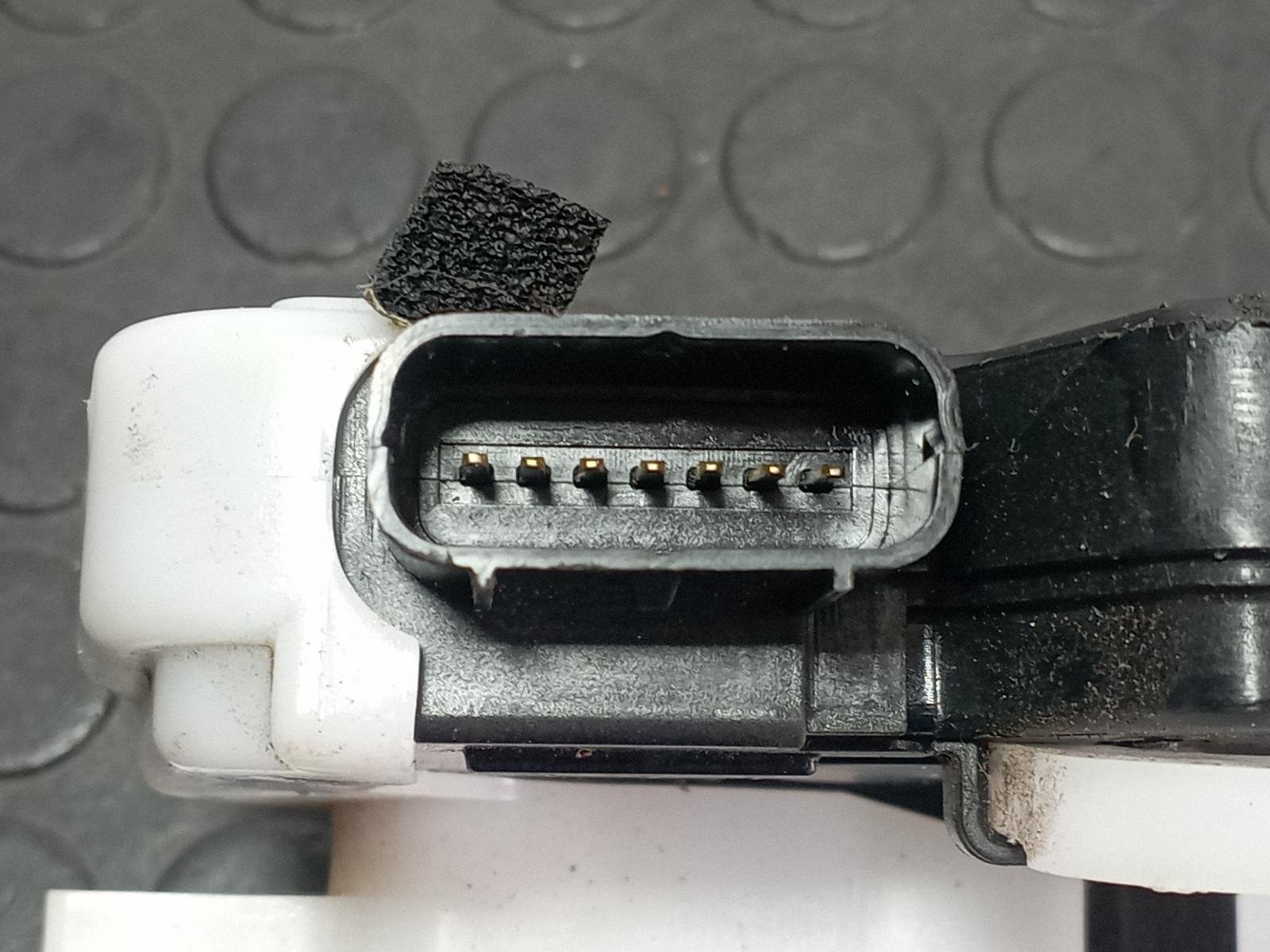 Recambio de CERRADURA PUERTA DELANTERA DERECHA para HYUNDAI IX35 D4FD referencia OEM IAM 813202Y000 - AZUL 4