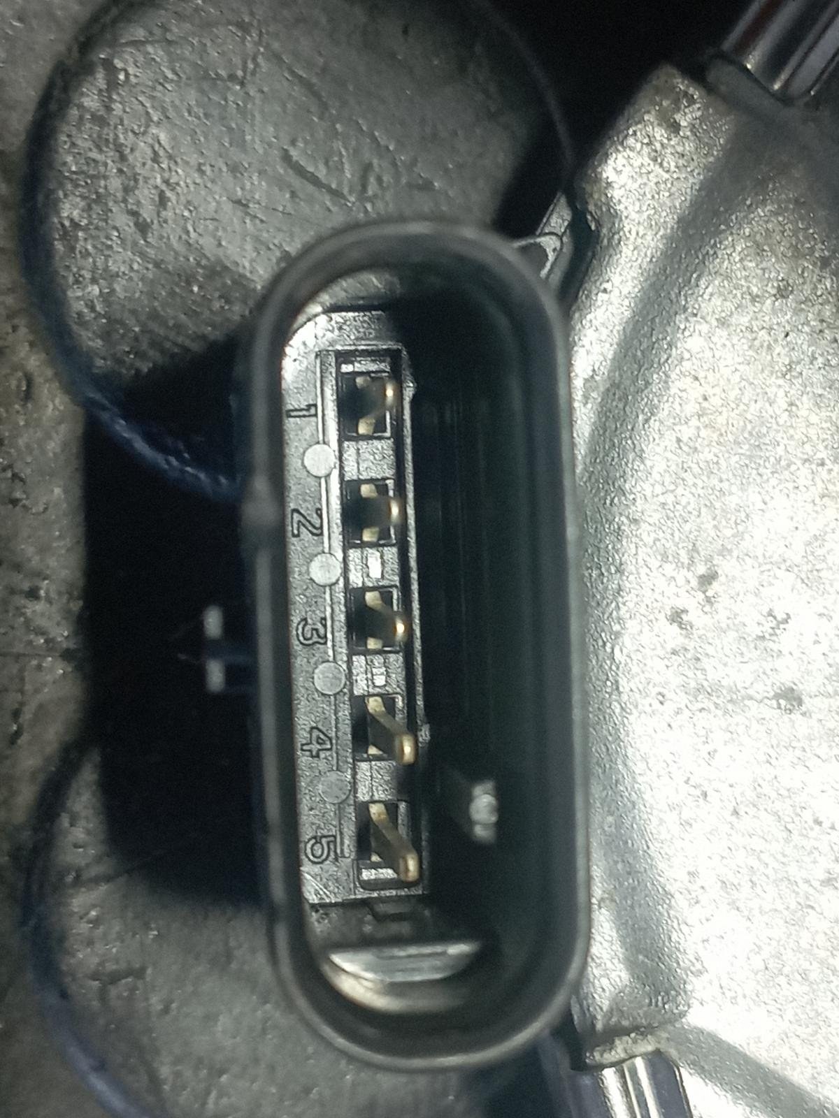 Recambio de CAJA MARIPOSA para HYUNDAI IX20 D4FC referencia OEM IAM 351002A600 - BLANCO 4