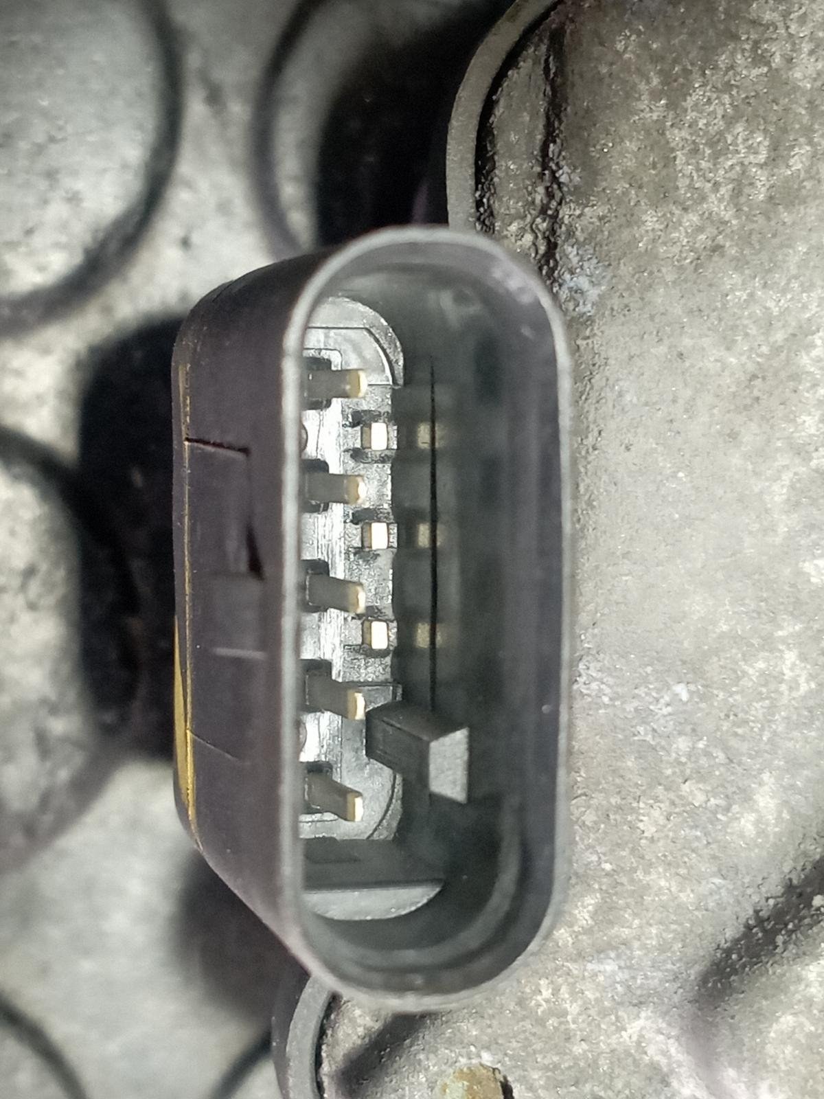 CAJA MARIPOSA HYUNDAI IX35 - recambio desguace - vista 4