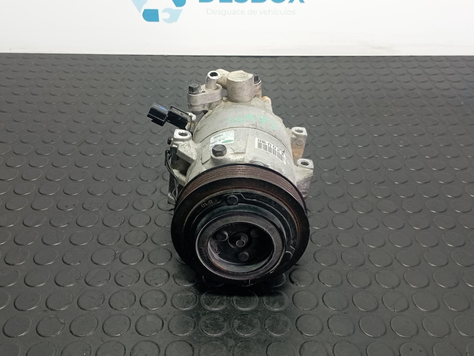 Recambio de COMPRESOR AIRE ACONDICIONADO para HYUNDAI IX20 D4FC referencia OEM IAM F500YN9CA09 - BLANCO