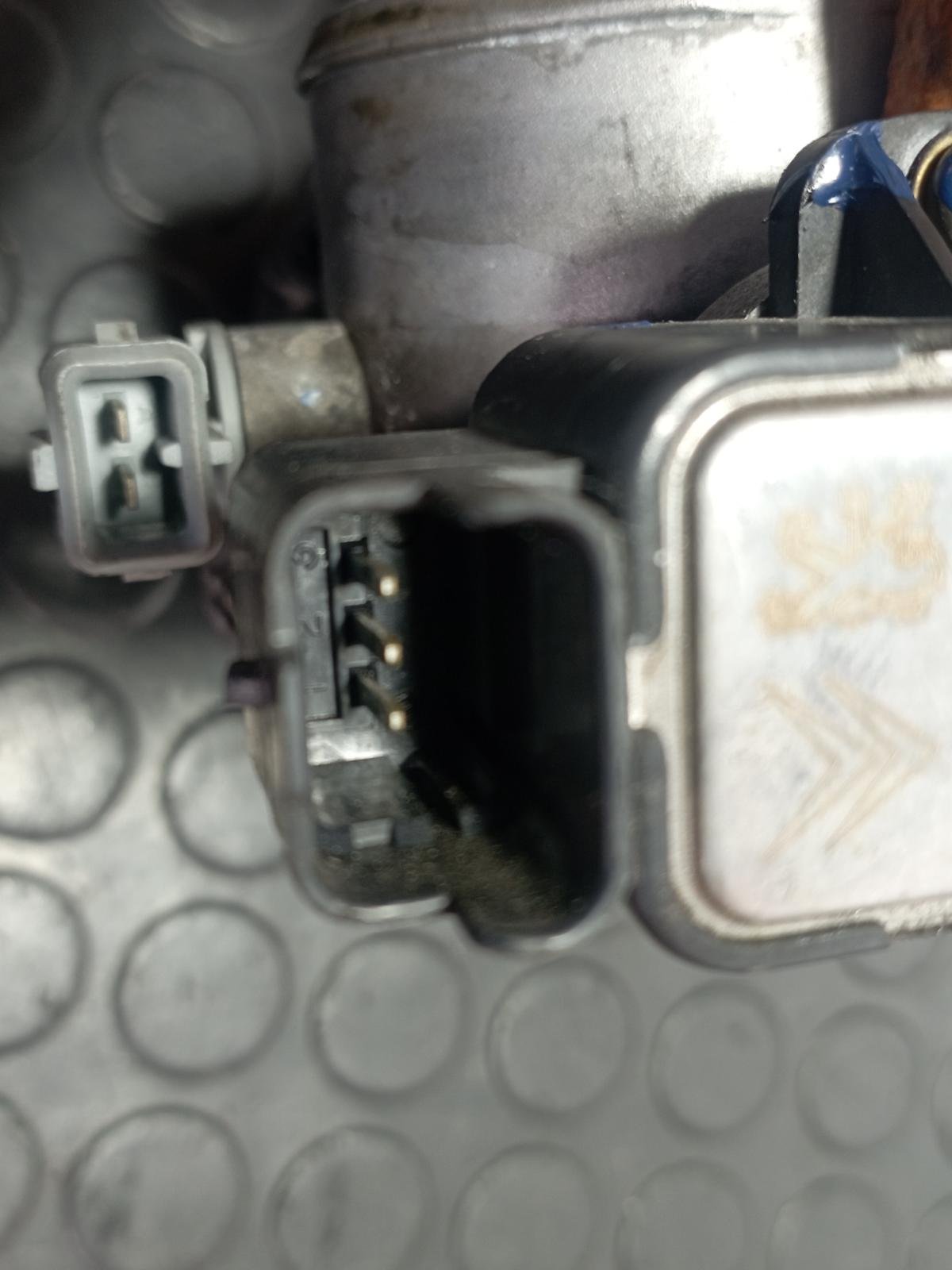 CAJA MARIPOSA PEUGEOT 206 BERLINA - recambio desguace - vista 4
