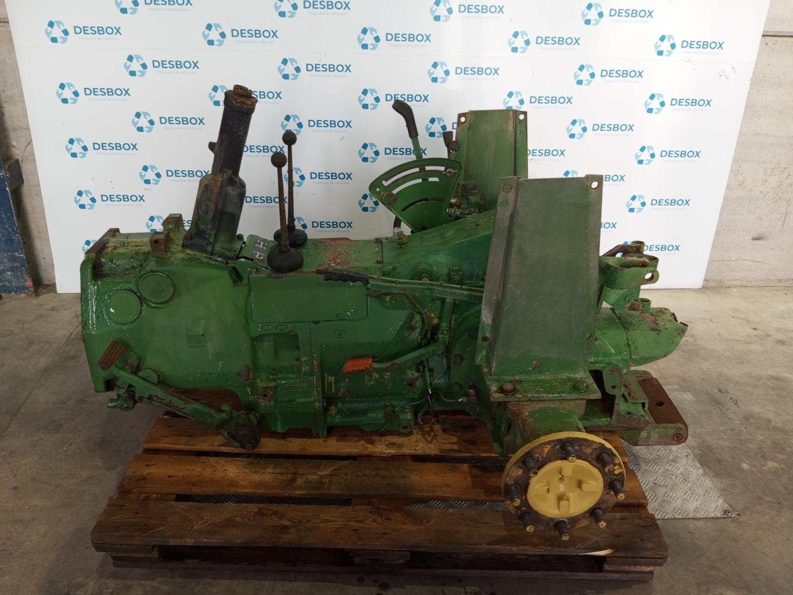 CAJA CAMBIOS JOHN DEERE 1020 - recambio desguace - vista 3