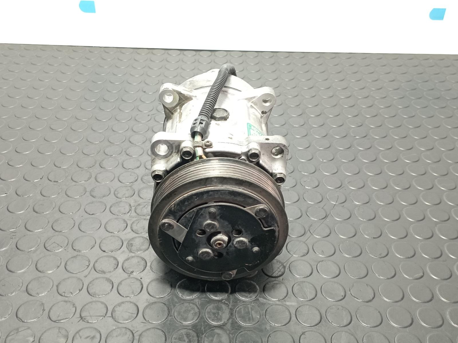 COMPRESOR AIRE ACONDICIONADO