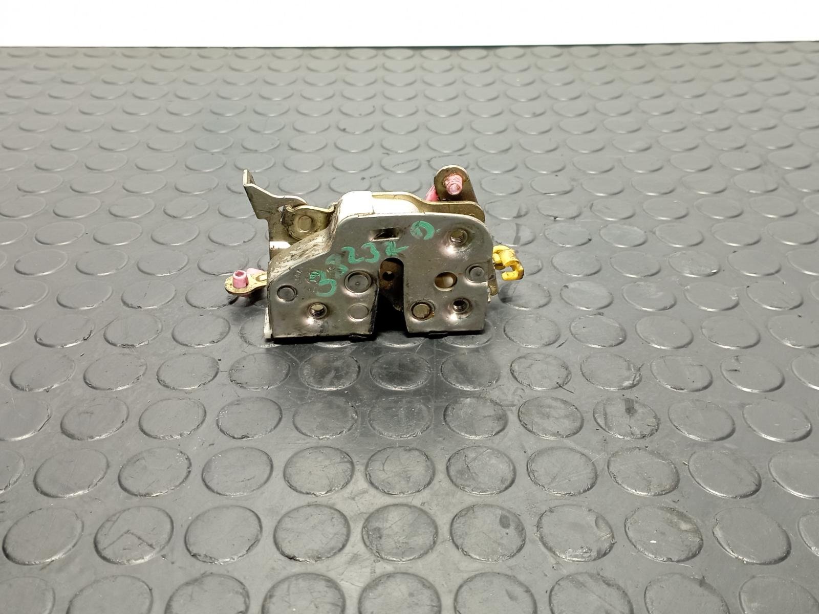 CERRADURA PUERTA DELANTERA DERECHA