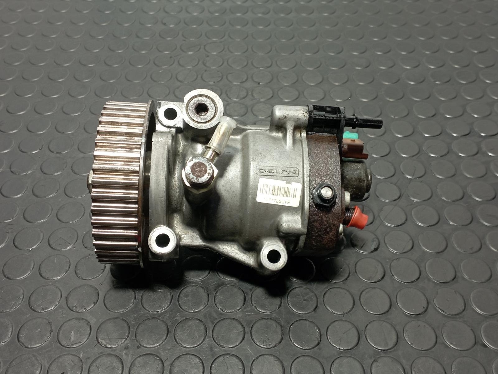 BOMBA INYECCION RENAULT KANGOO K9K - recambio desguace - vista 3