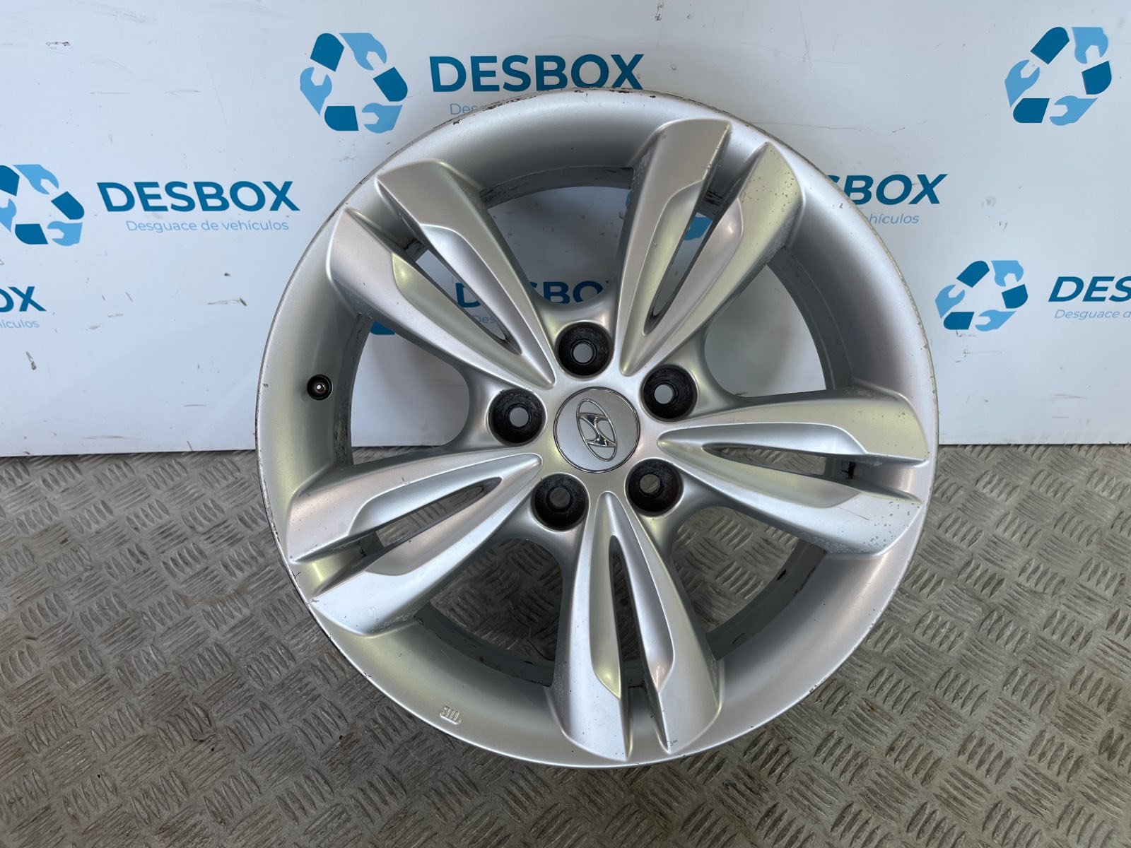 JUEGO LLANTAS HYUNDAI IX35 - recambio desguace - vista 3