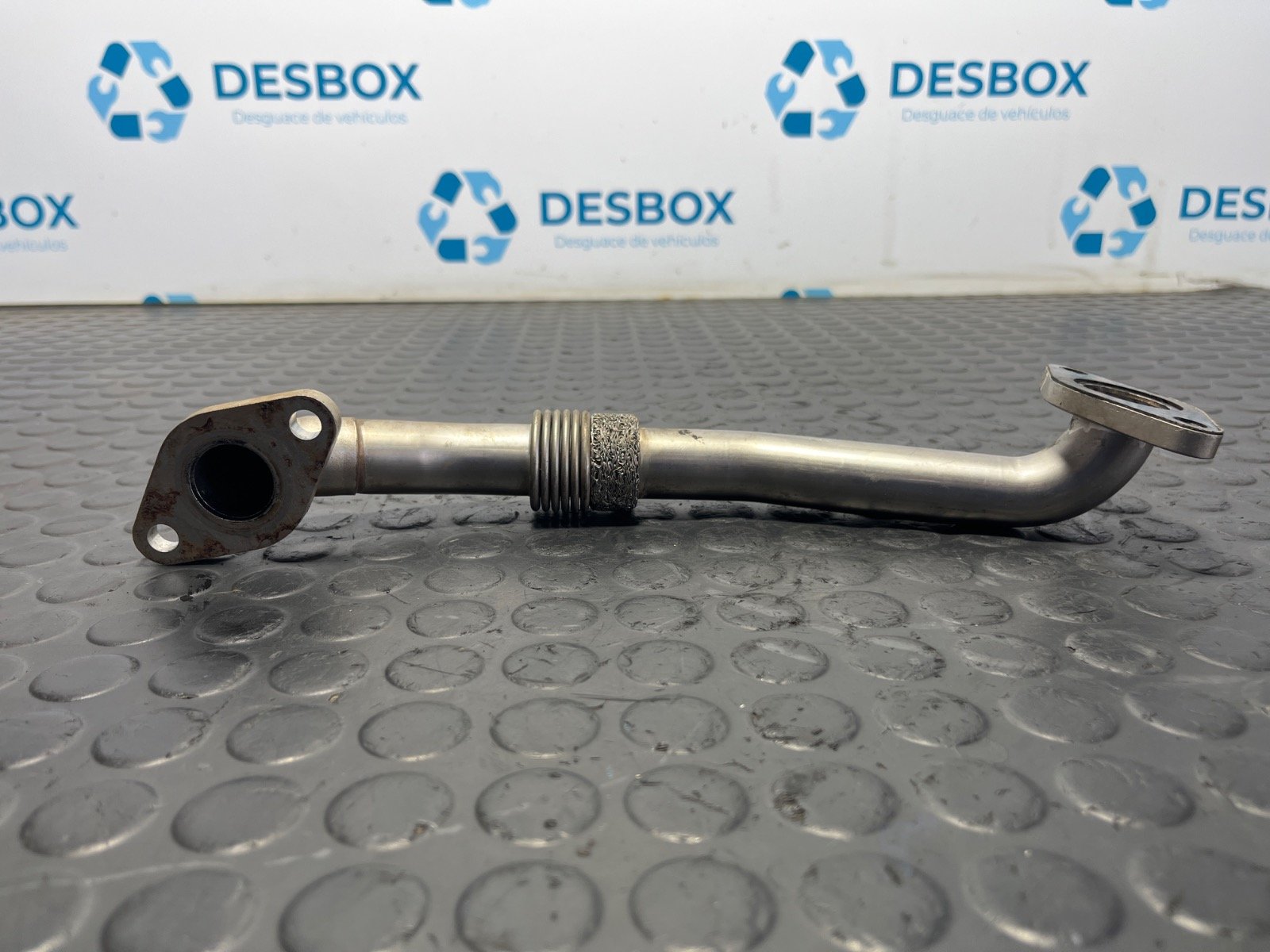 TUBO VOLKSWAGEN PASSAT BERLINA (3B3) - recambio desguace