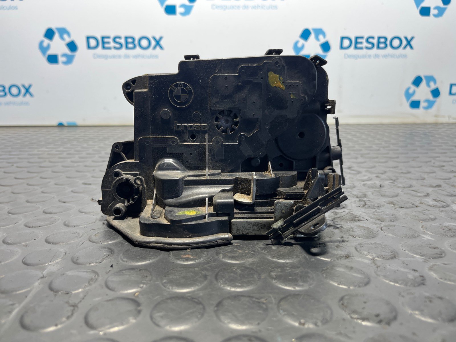 CERRADURA PUERTA TRASERA DERECHA BMW SERIE 3 BERLINA (E90) - recambio desguace