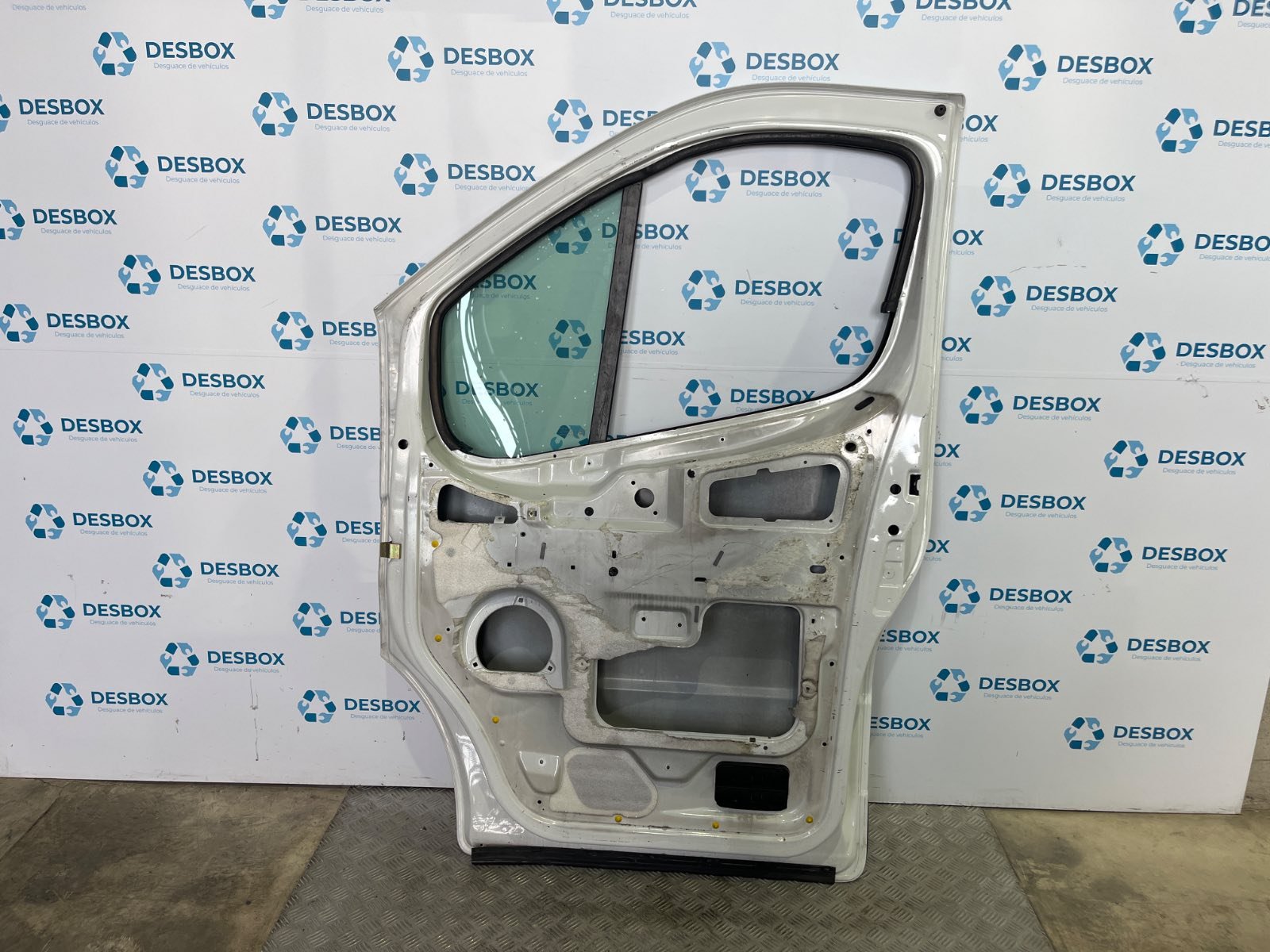 PUERTA DELANTERA DERECHA RENAULT TRAFIC II Furgoneta - recambio desguace - vista 5