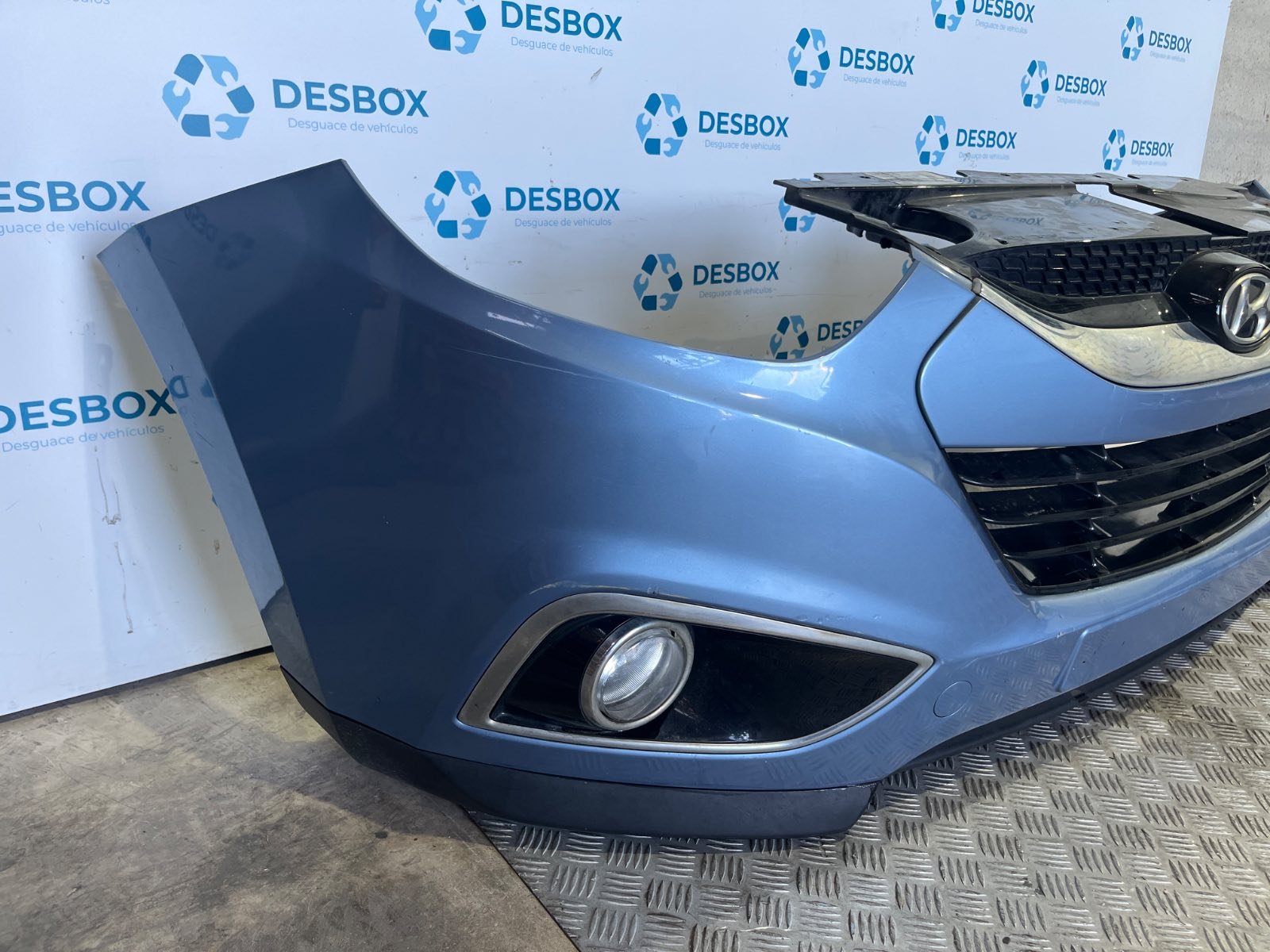 PARAGOLPES DELANTERO HYUNDAI IX35 - recambio desguace - vista 4