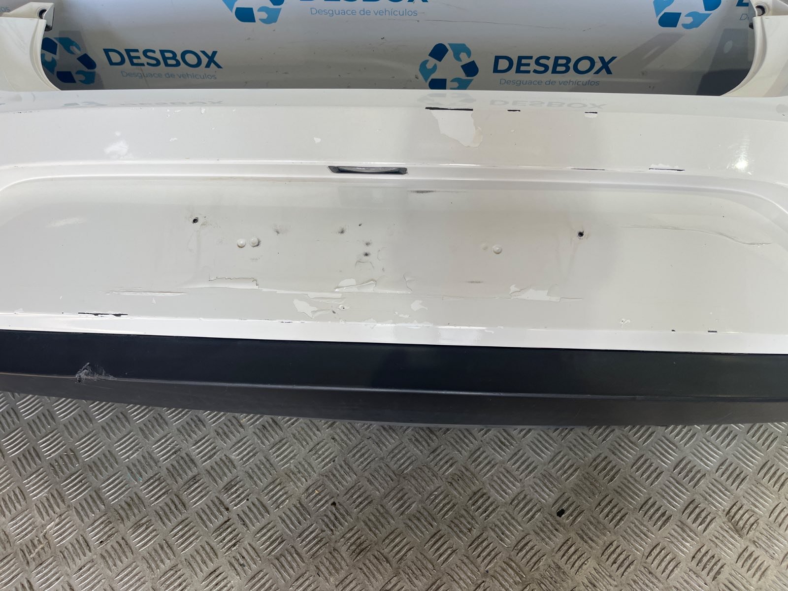 PARAGOLPES TRASERO SEAT IBIZA (6J5) - recambio desguace - vista 7