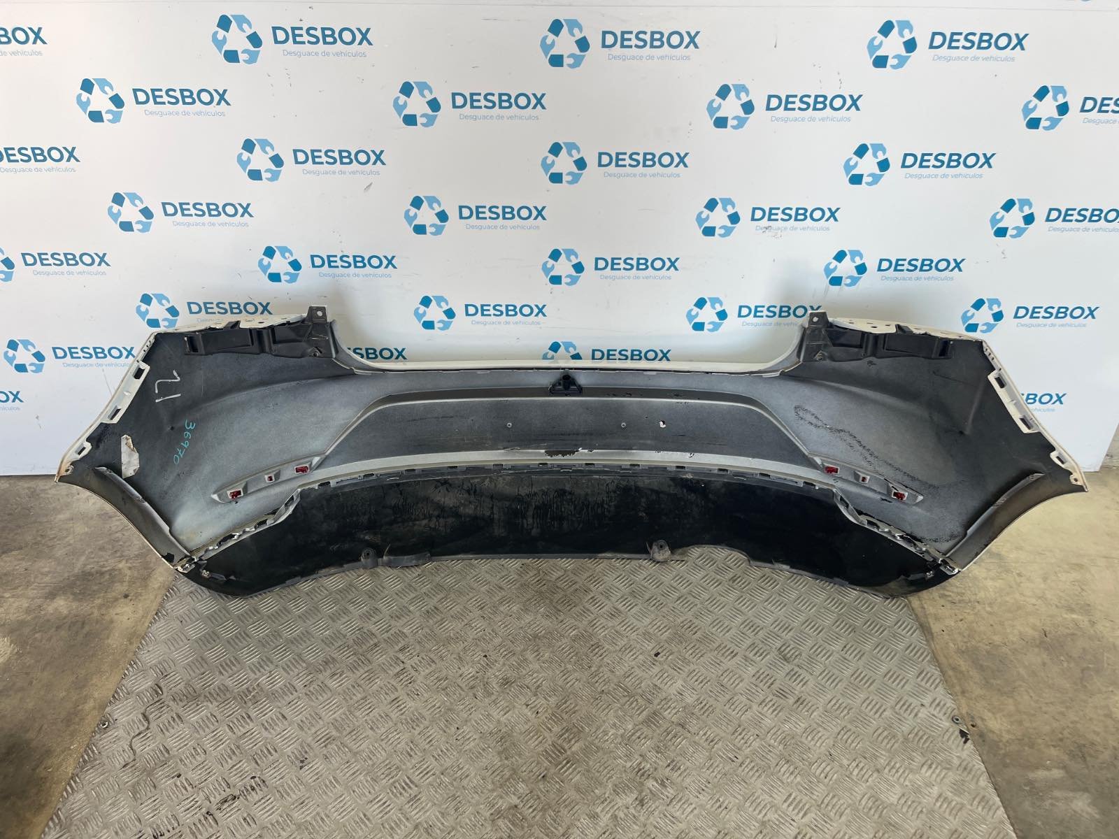 PARAGOLPES TRASERO SEAT IBIZA (6J5) - recambio desguace - vista 5