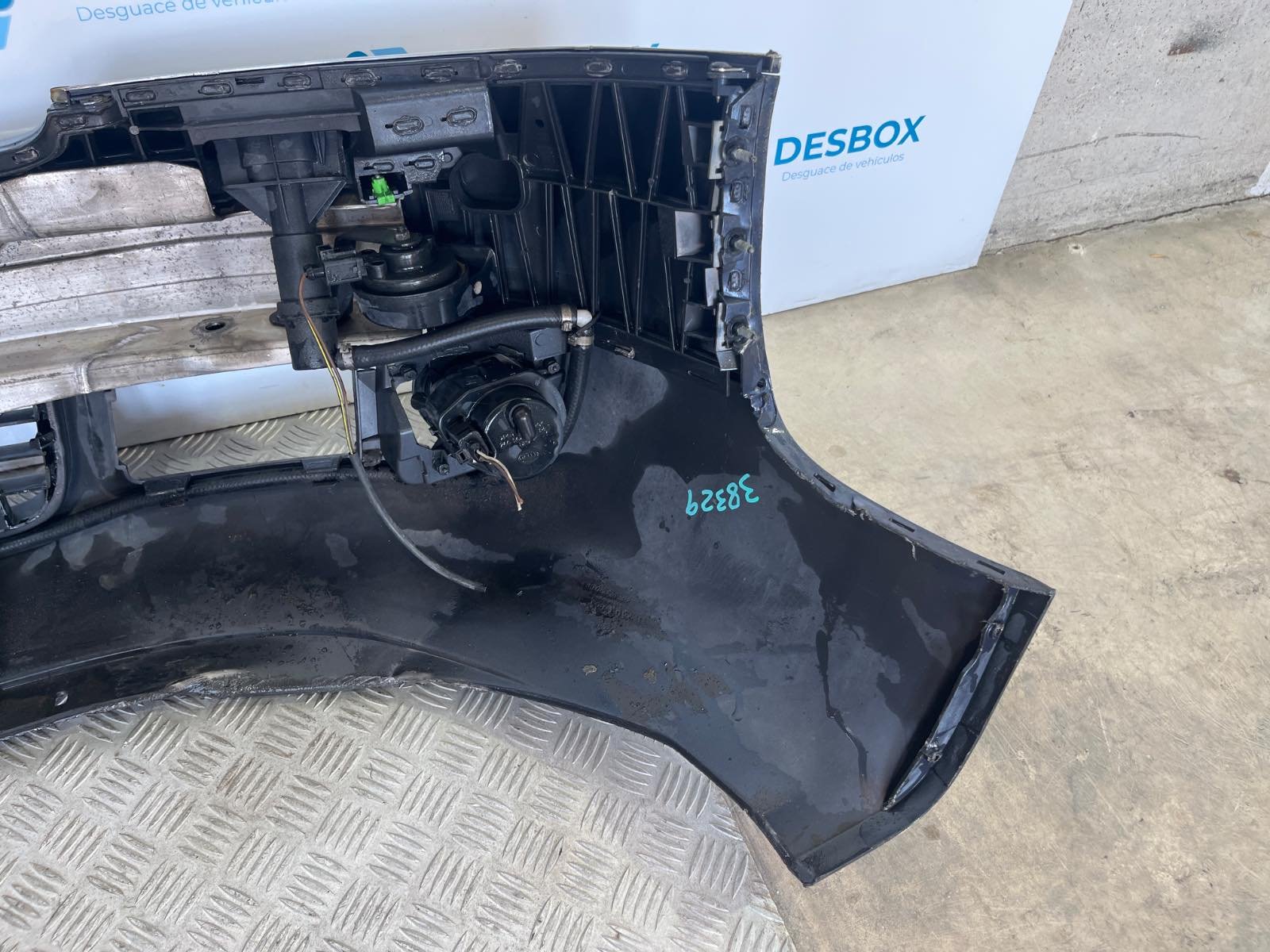 PARAGOLPES DELANTERO AUDI A6 BERLINA (4B2) - recambio desguace - vista 2