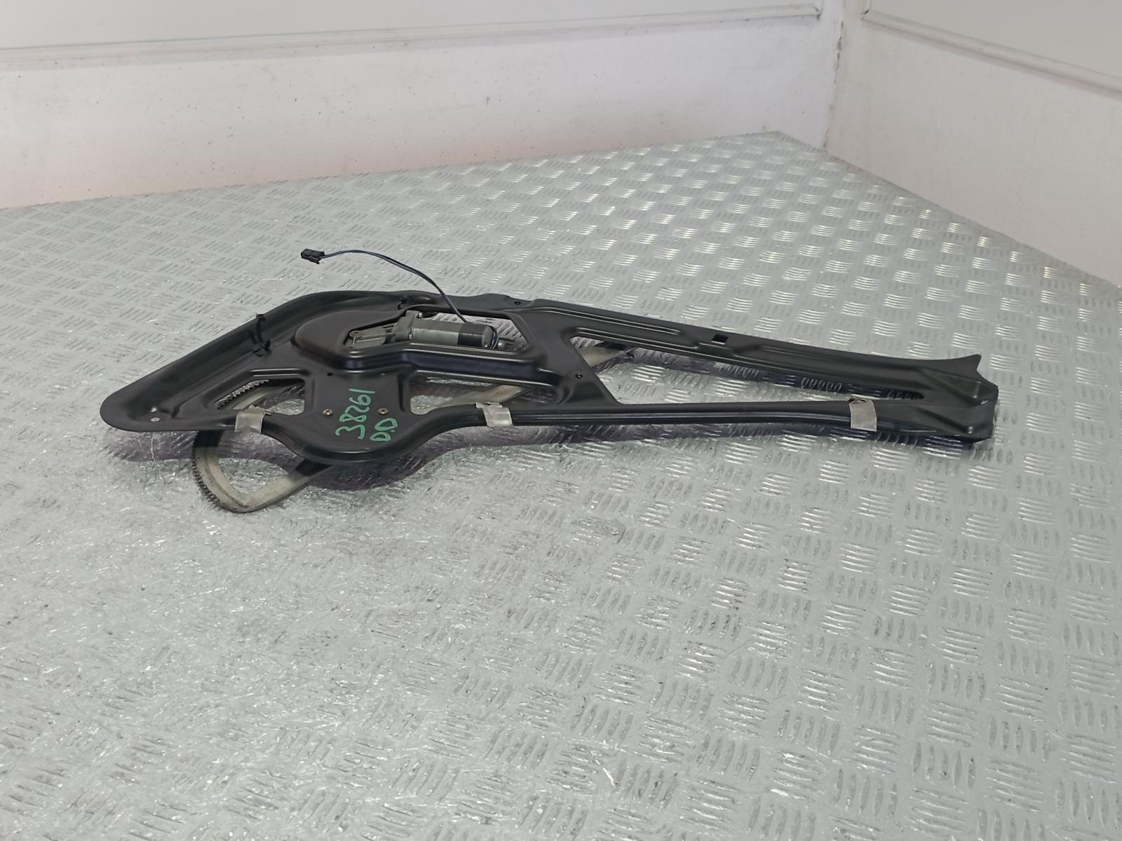 ELEVALUNAS DELANTERO DERECHO MERCEDES-BENZ SPRINTER 02.00 -> CAJA ABIERTA - recambio desguace