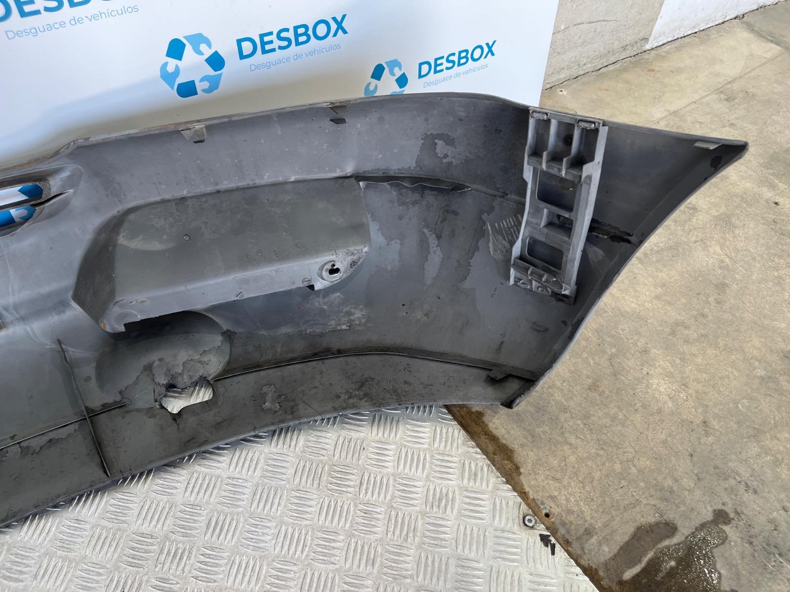 PARAGOLPES DELANTERO MERCEDES-BENZ SPRINTER 02.00 -> CAJA ABIERTA - recambio desguace - vista 9