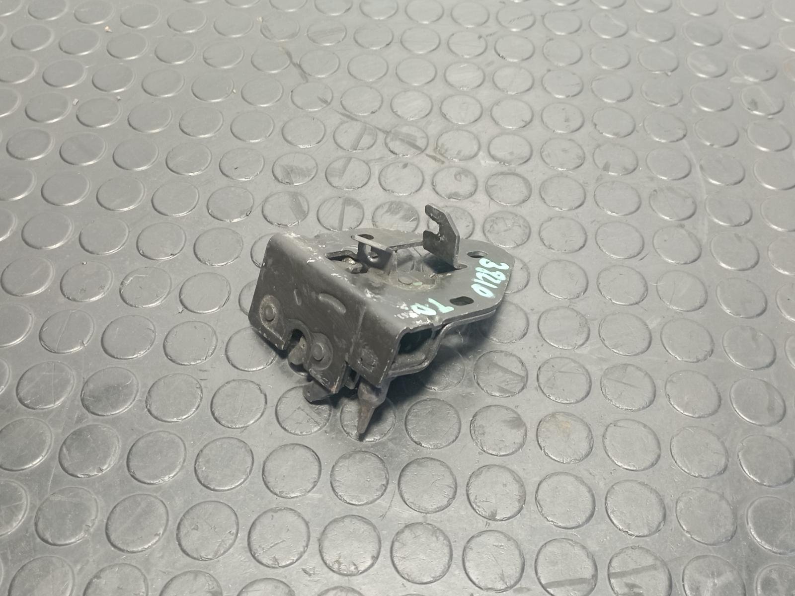 CERRADURA PUERTA TRASERA DERECHA RENAULT TRAFIC II Furgoneta - recambio desguace - vista 3