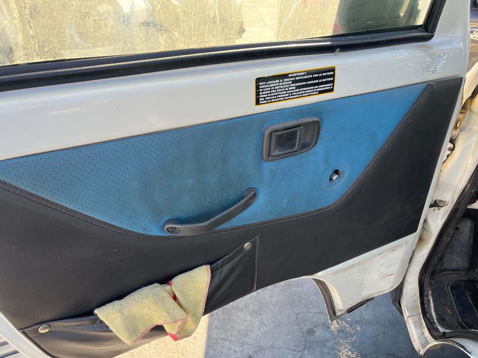 PILOTO TRASERO IZQUIERDO PIAGGIO (VESPA) PORTER Caja/Chasis - recambio desguace - vista 3