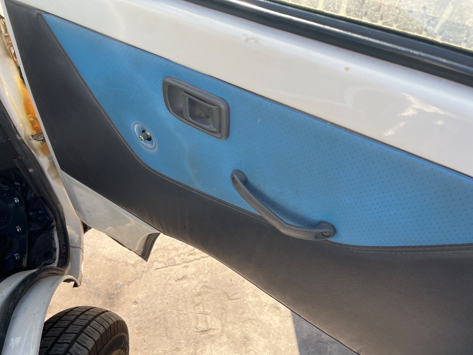 PILOTO TRASERO IZQUIERDO PIAGGIO (VESPA) PORTER Caja/Chasis - recambio desguace - vista 9
