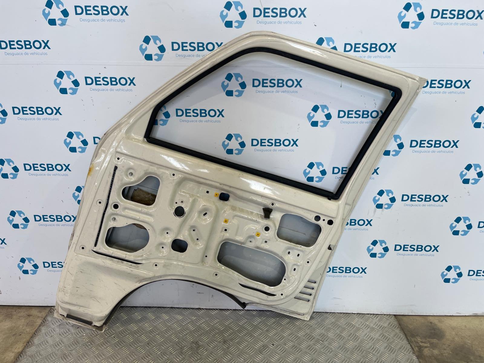 PUERTA DELANTERA DERECHA PIAGGIO (VESPA) PORTER Caja/Chasis - recambio desguace - vista 5